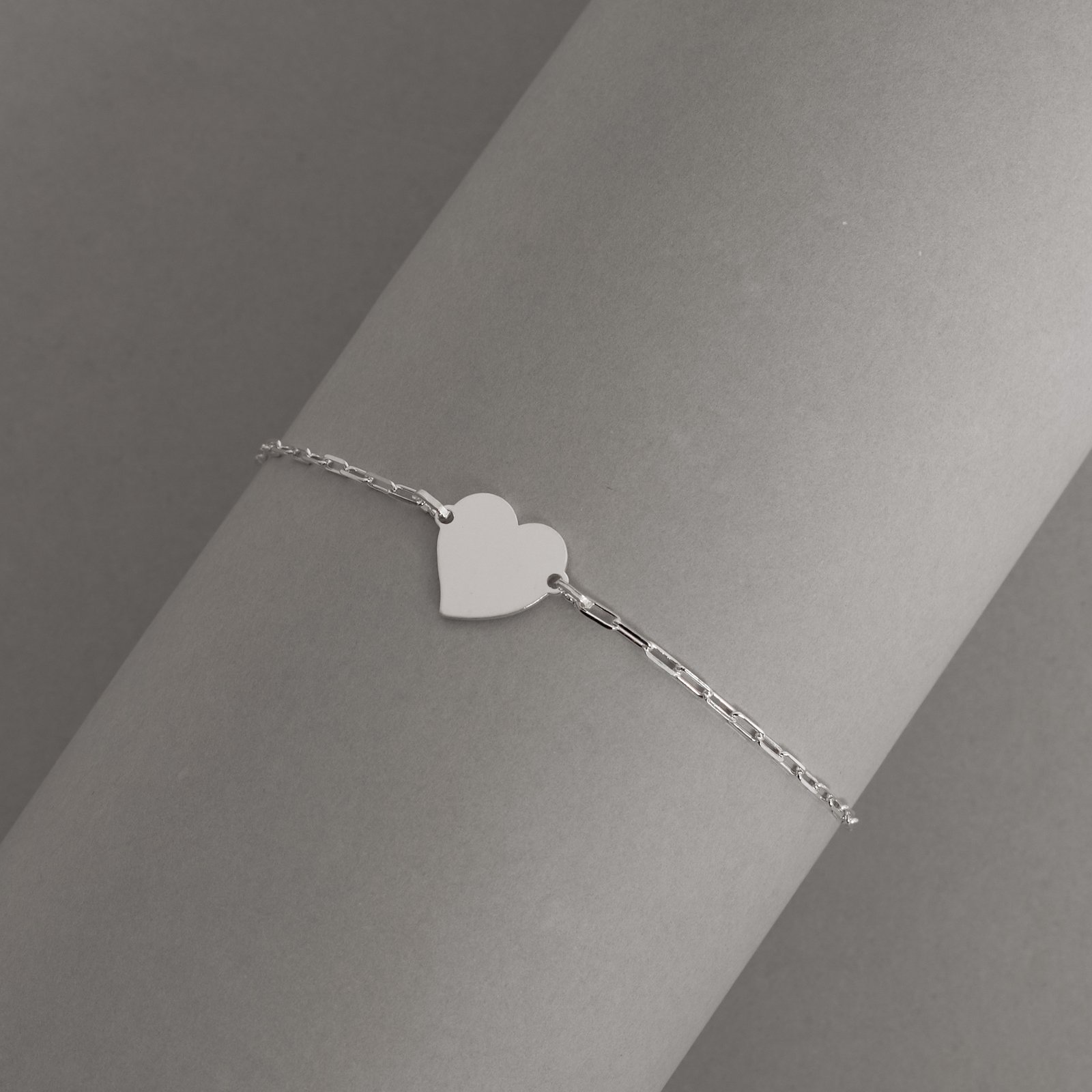 Pulseira entremeio coração 12mm corrente cartier