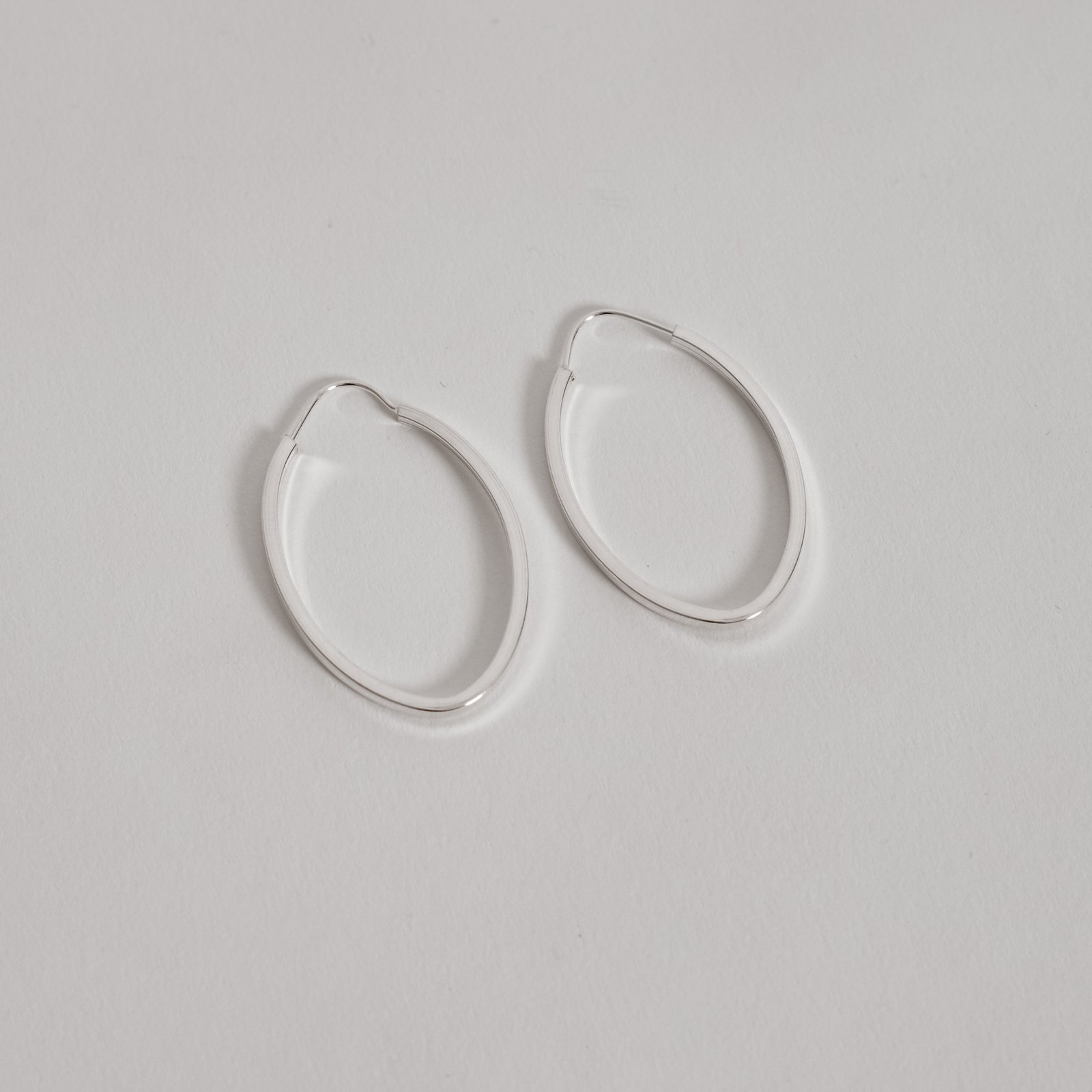 Argola navete 41mm fio quadrado
