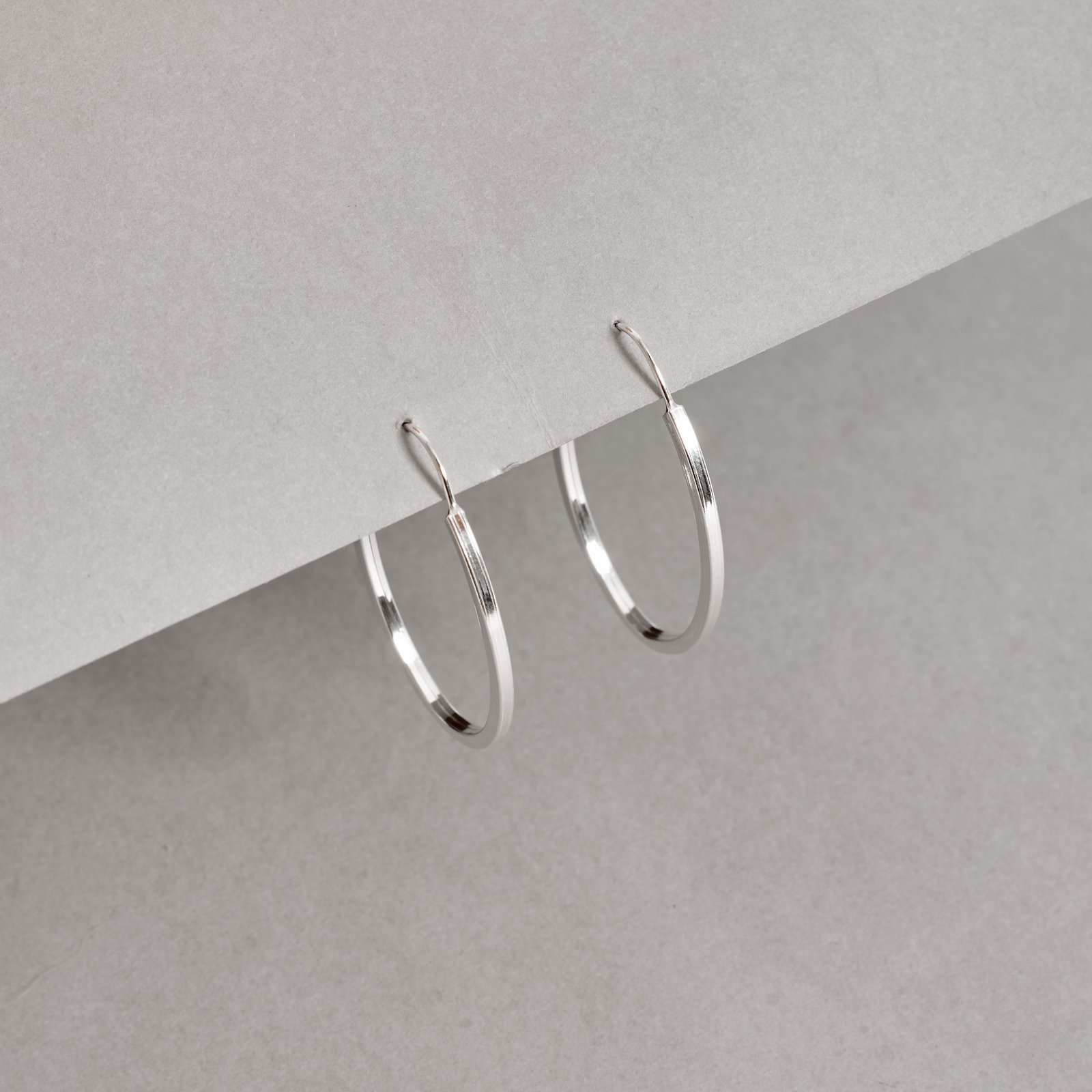 Argola navete 41mm fio quadrado