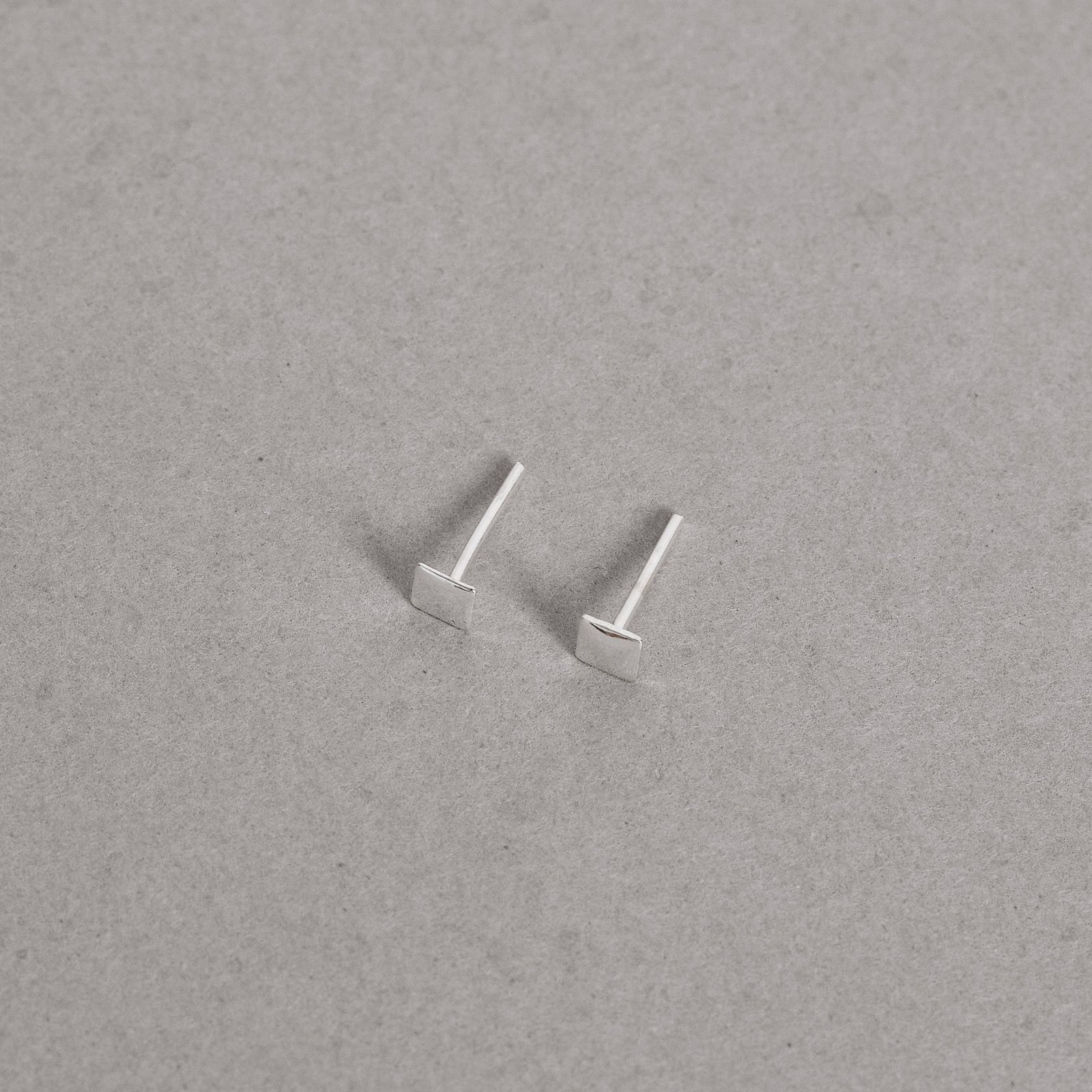 Brinco quadrado 3mm