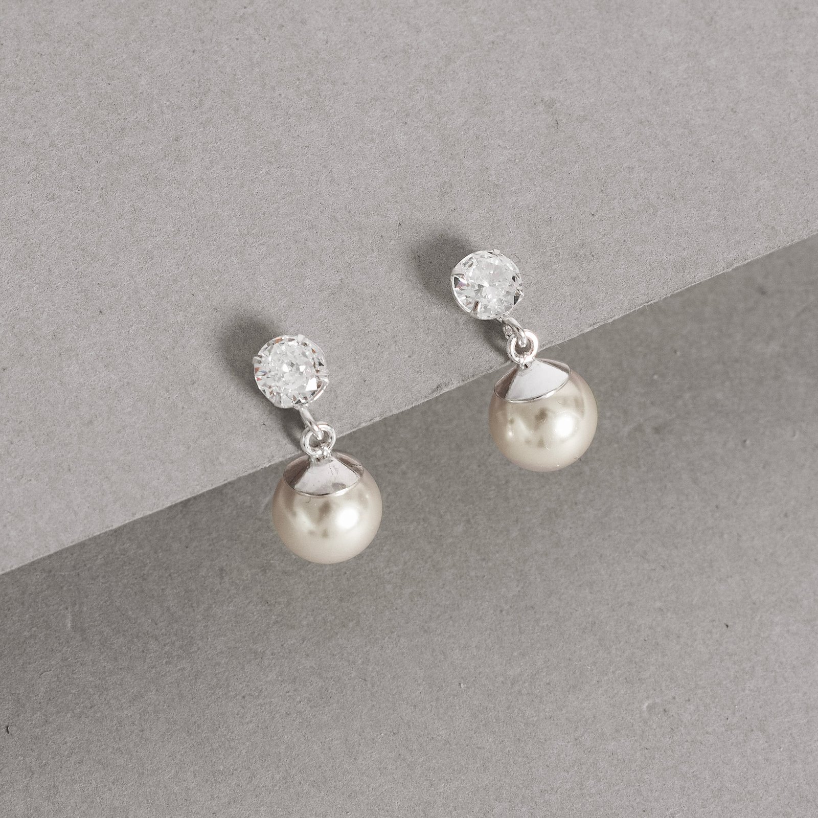Brinco zircônia cristal 5mm pingente pérola 8mm
