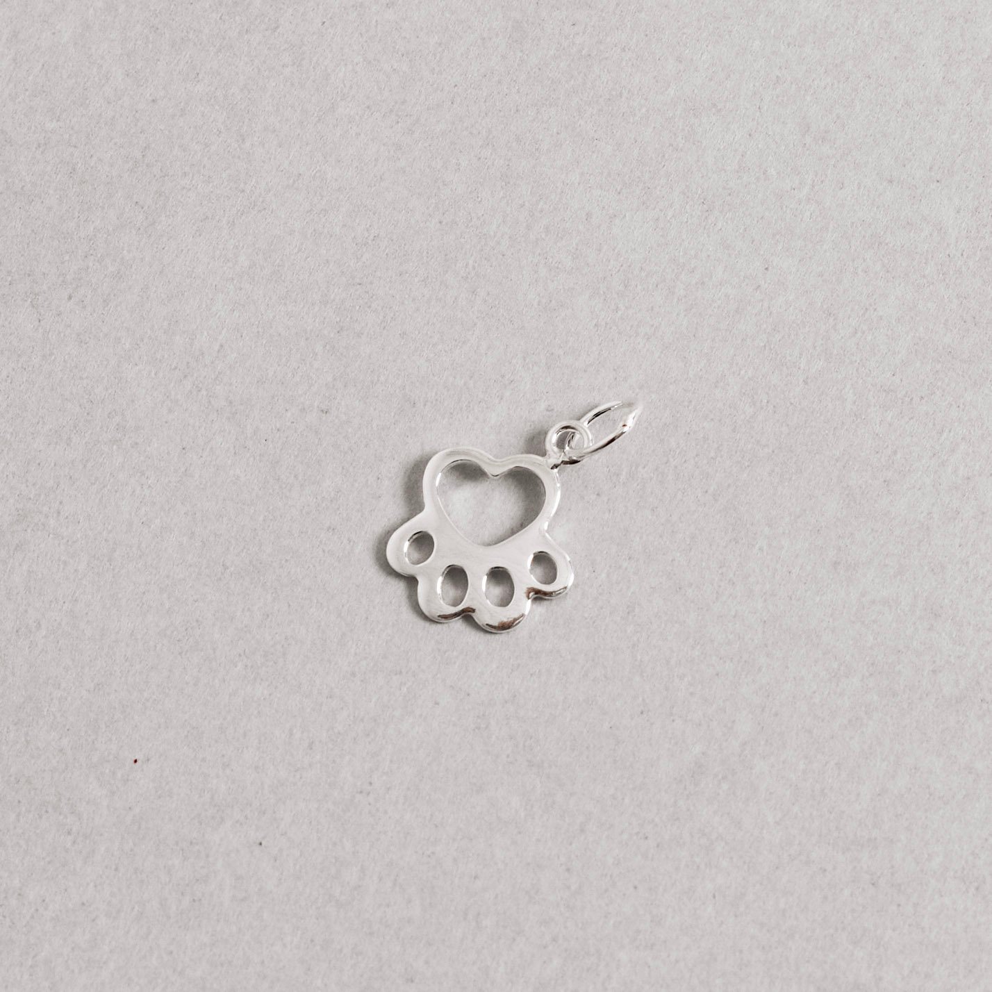 Pingente pata 10mm
