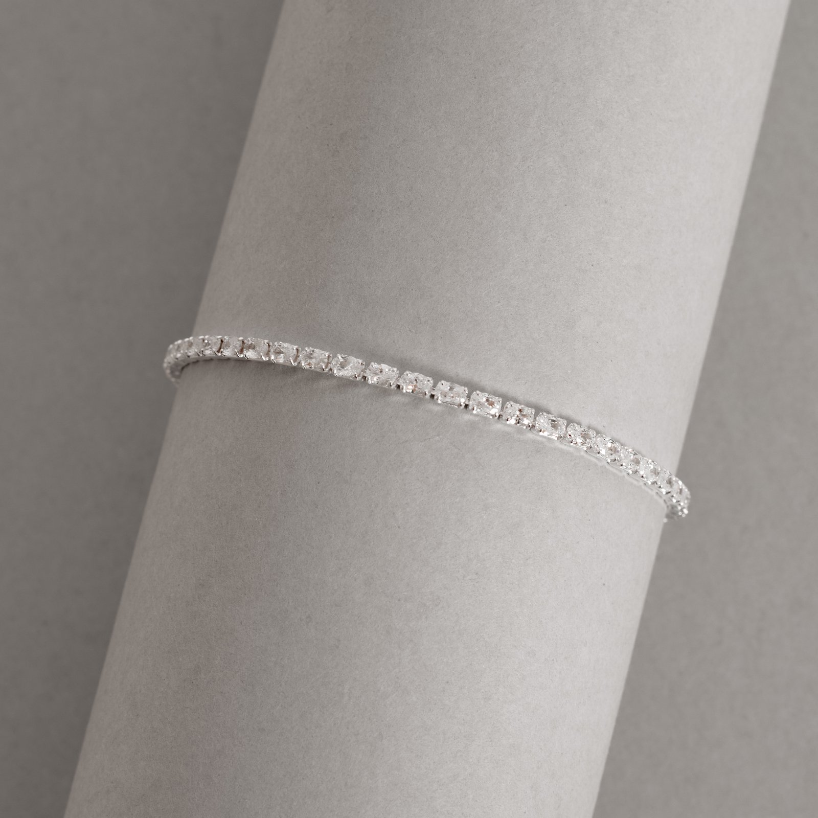 Pulseira Riviera zircônias ovais 2.1 16+4cm
