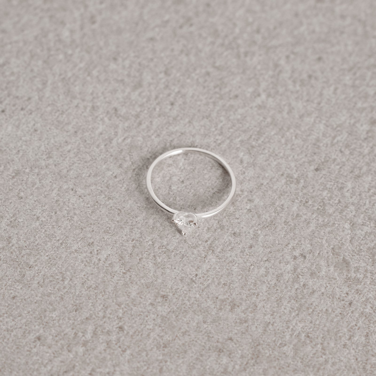 Anel solitário zircônia coração 4mm