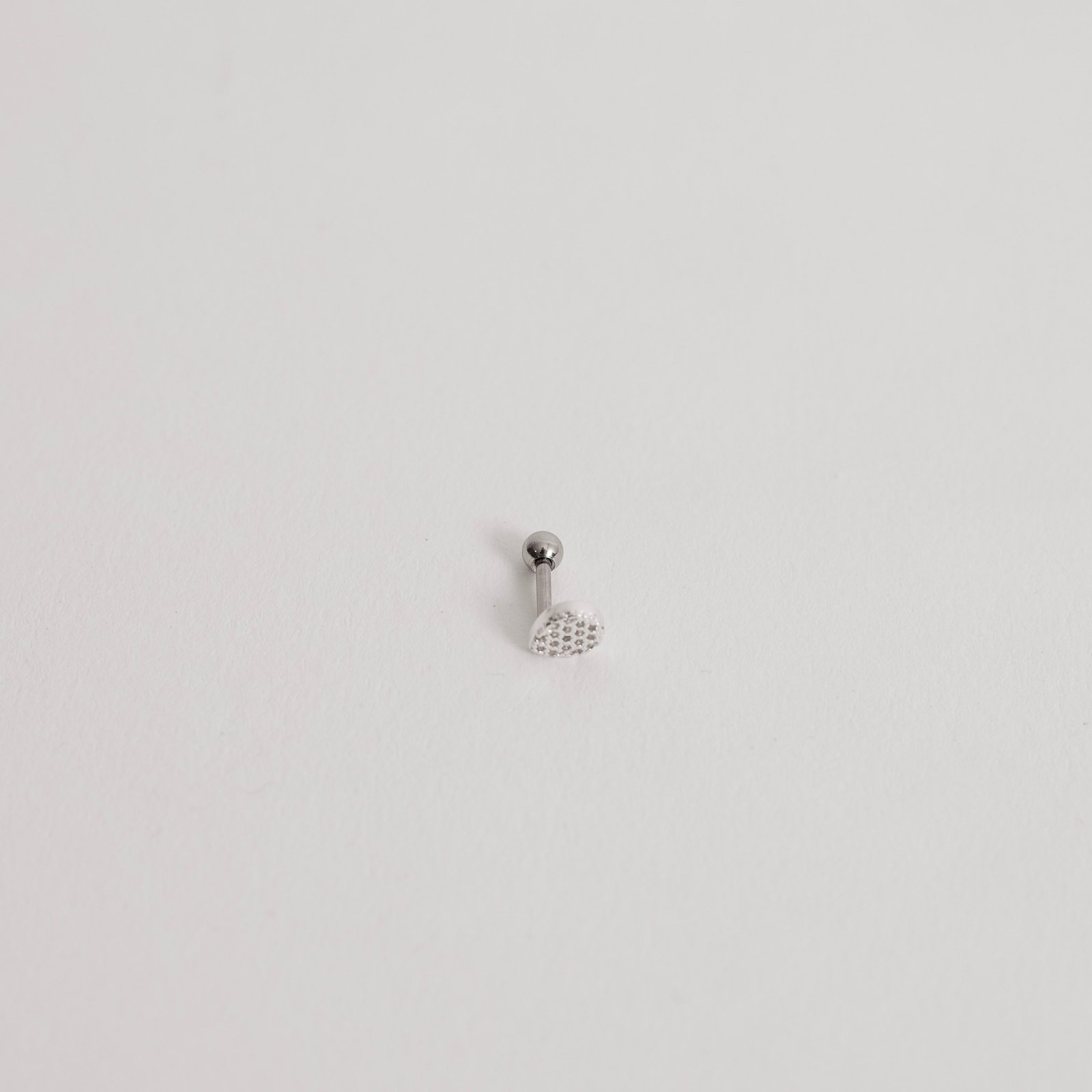 Piercing haste gota cravejada 6mm