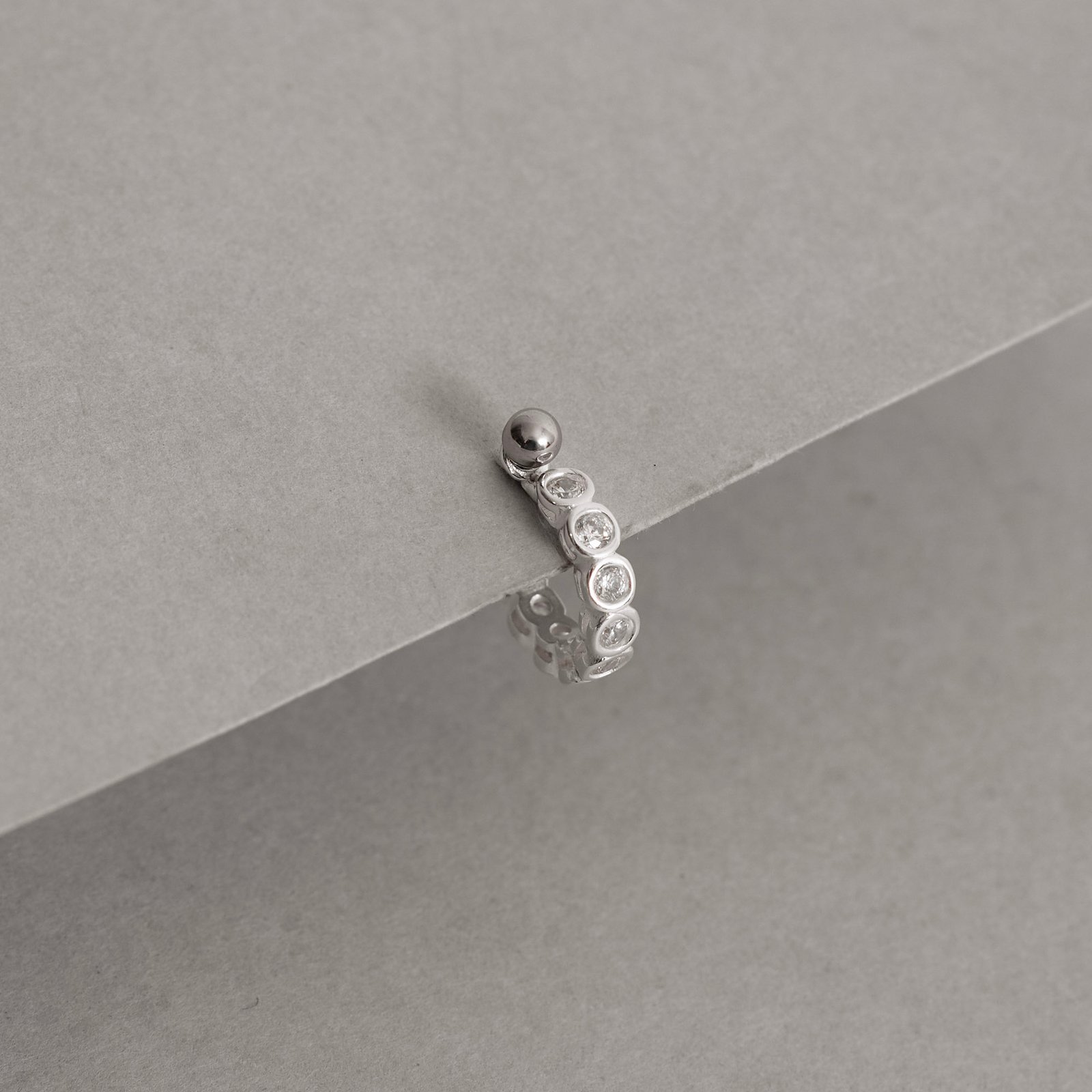 Piercing conch bolinhas com zircônias 12mm haste