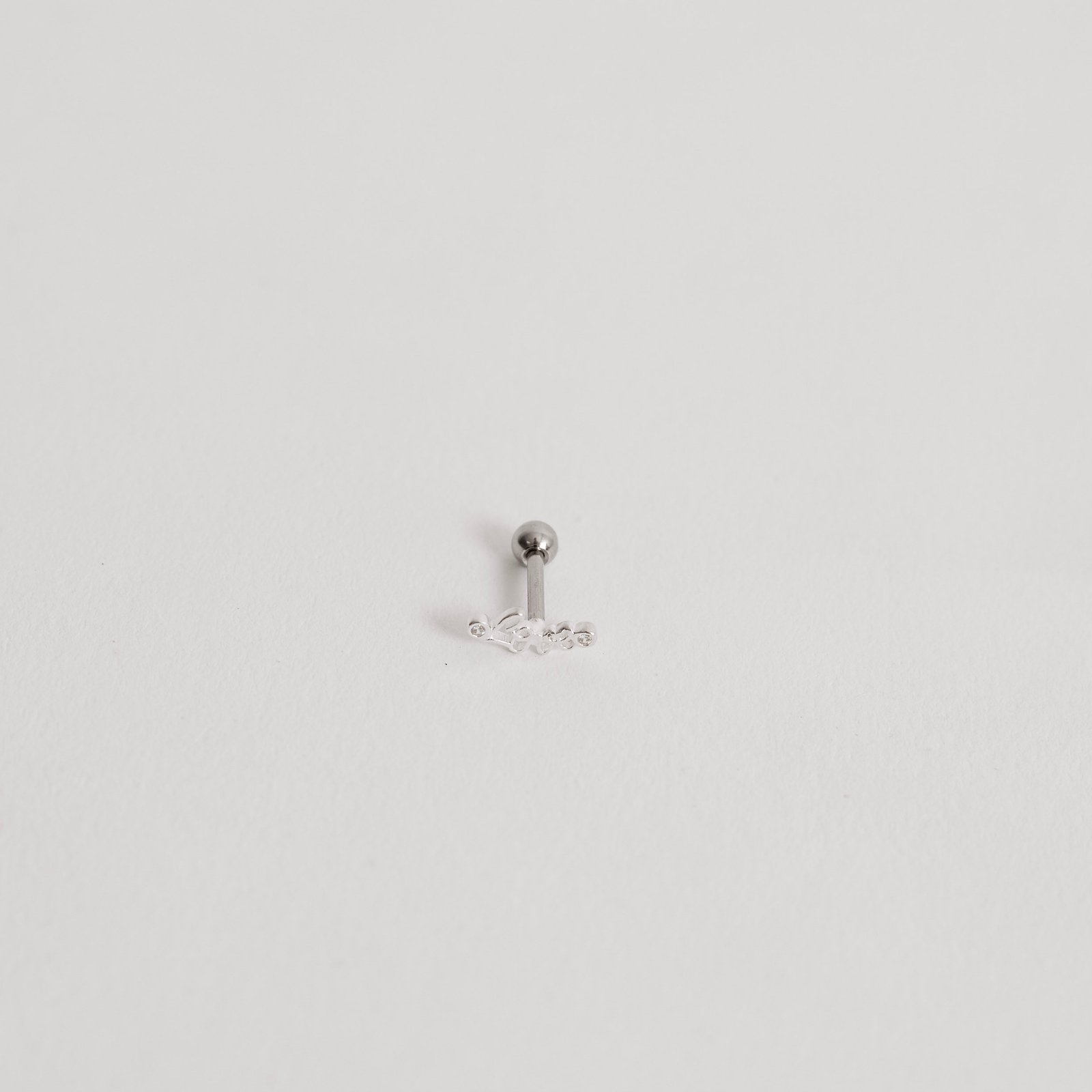 Piercing haste escrito love com zircônias 8mm