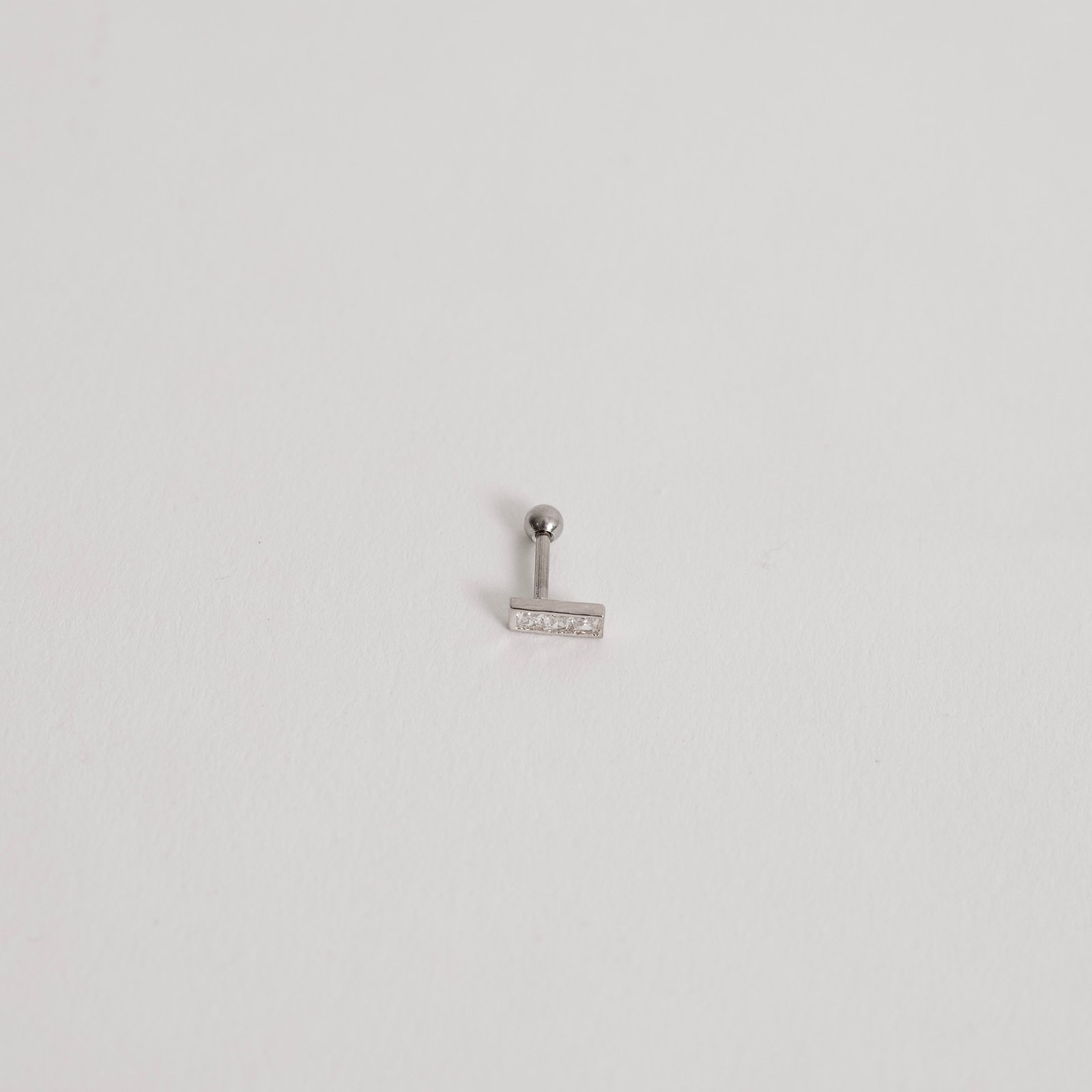 Piercing haste palito cravejado 7mm