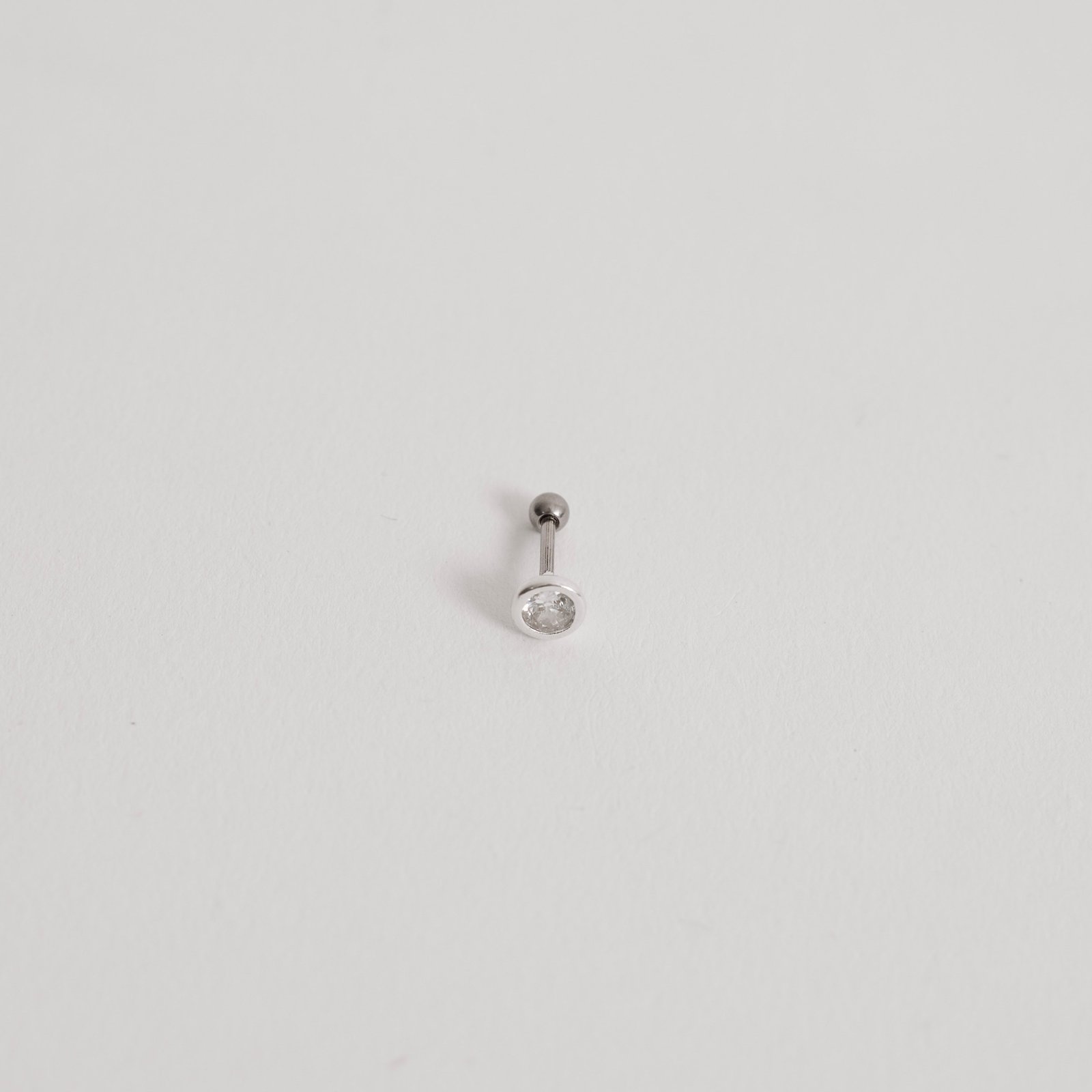 Piercing haste zircônia embutida 6mm