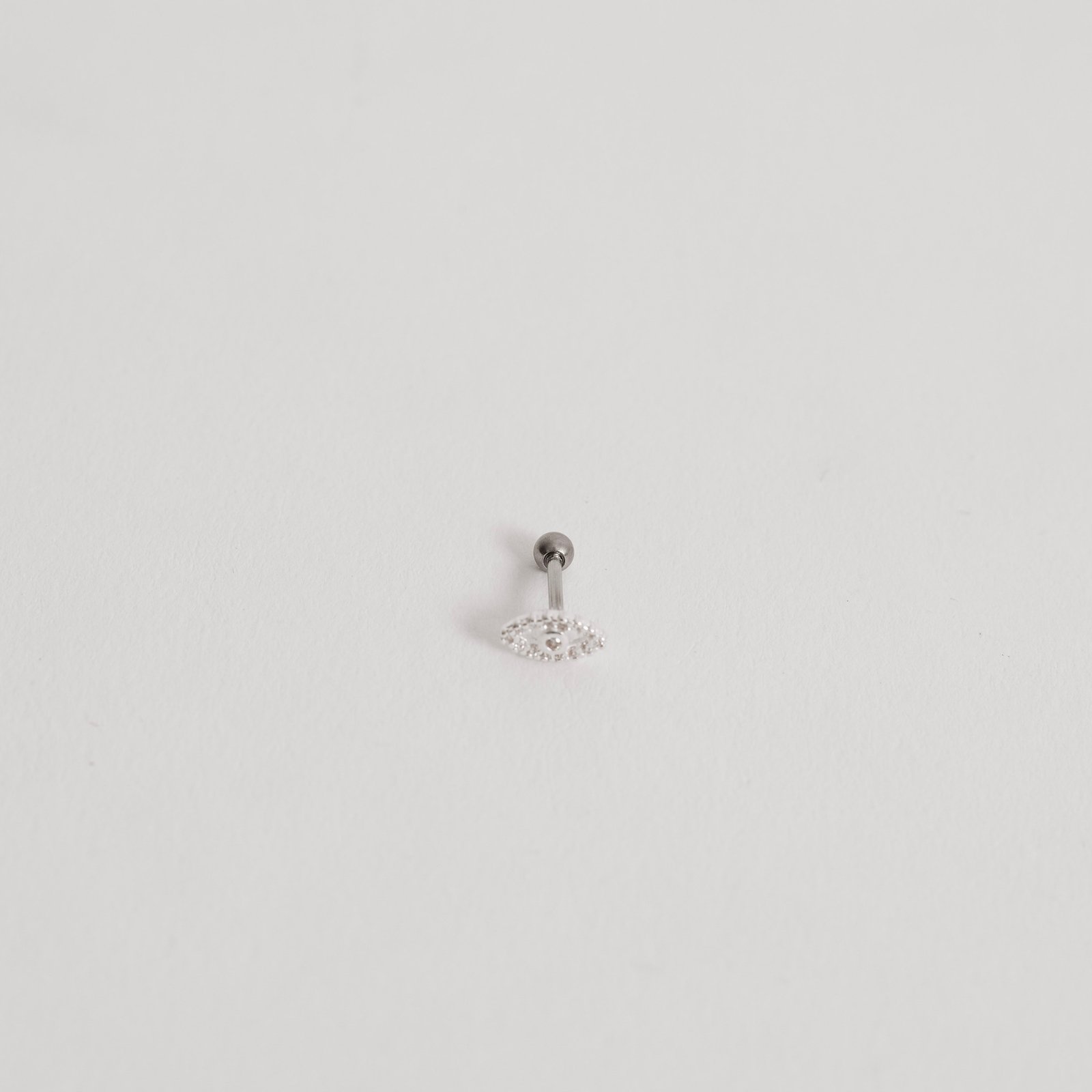 Piercing haste olho cravejado 7mm