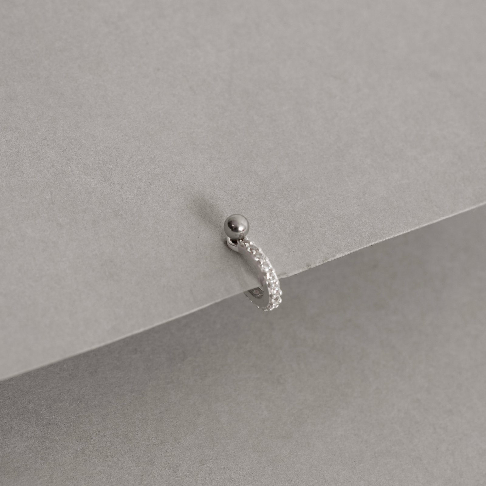 Piercing argola cravejada 9mm haste