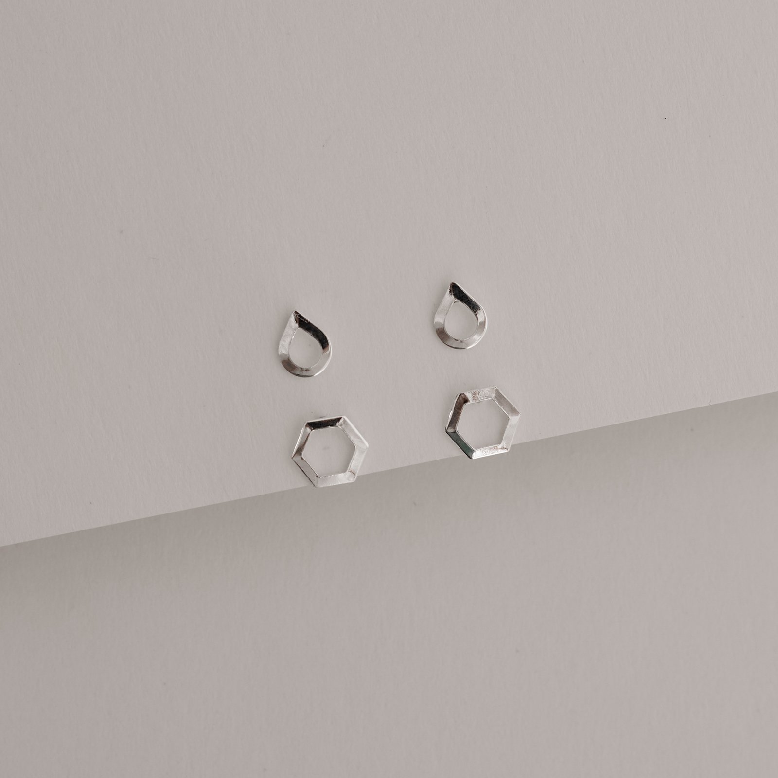 Dupla gota e hexágono vazados 6mm