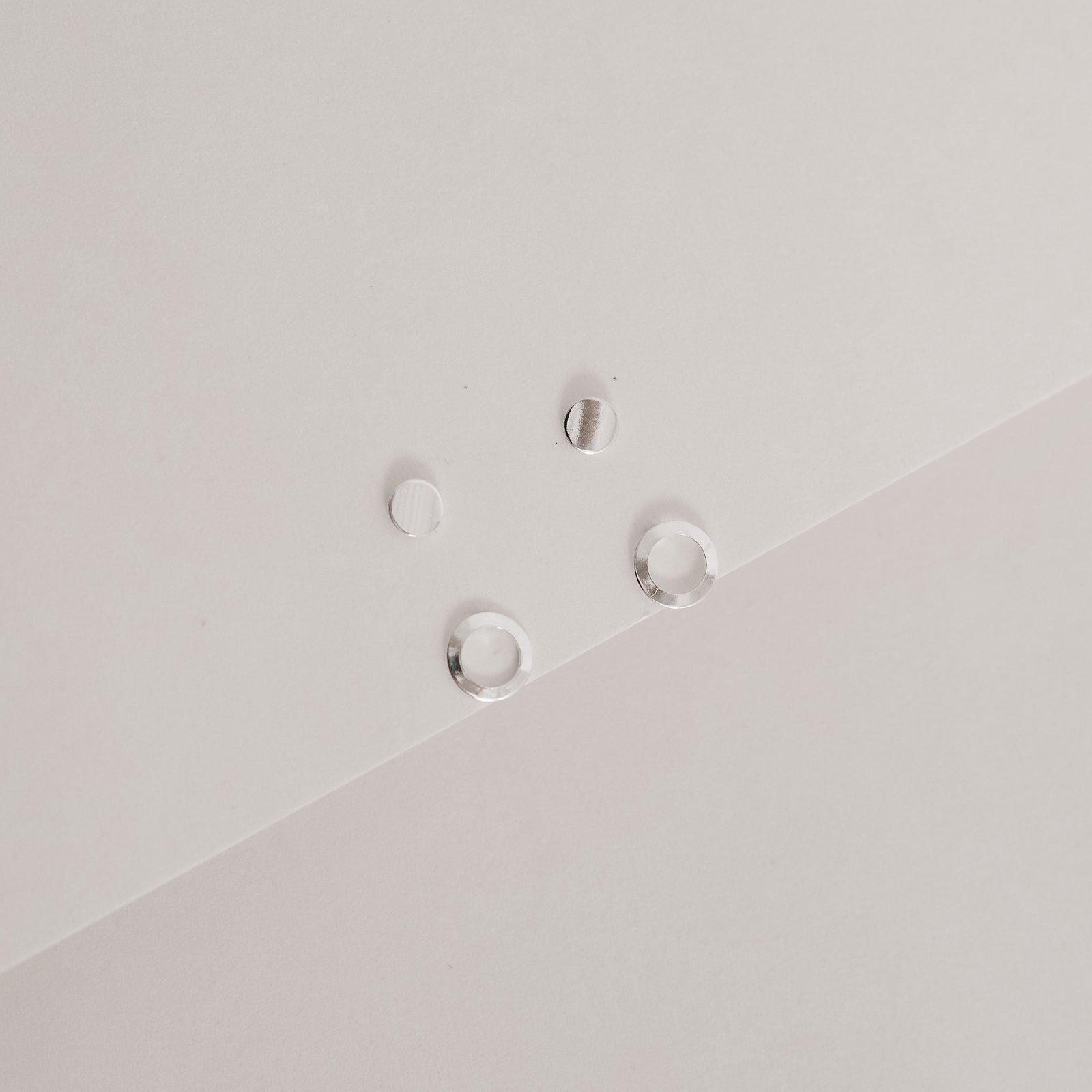 Dupla círculo 4mm e círculo vazado 6mm