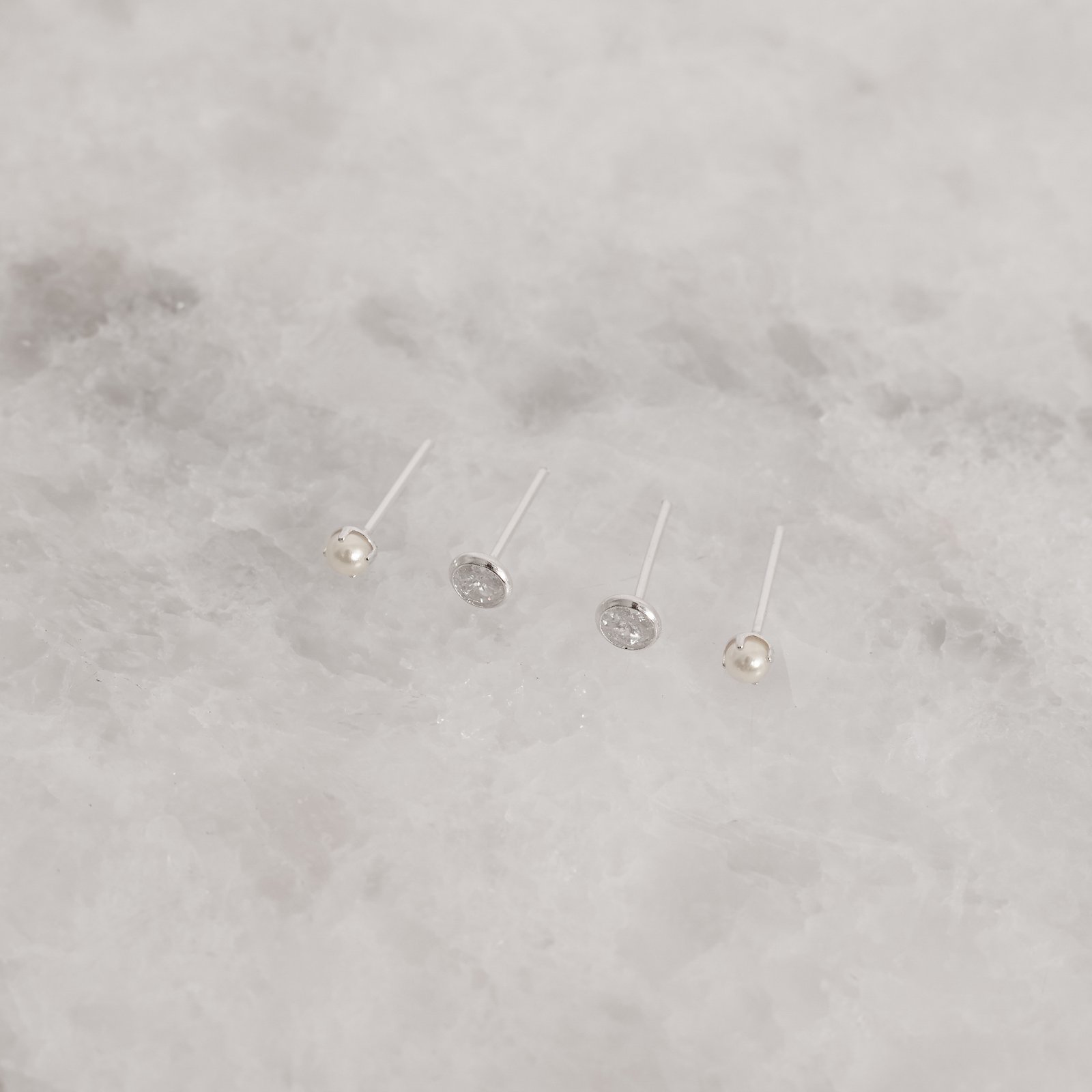 Dupla pérola 3mm e zircônia embutida 4mm