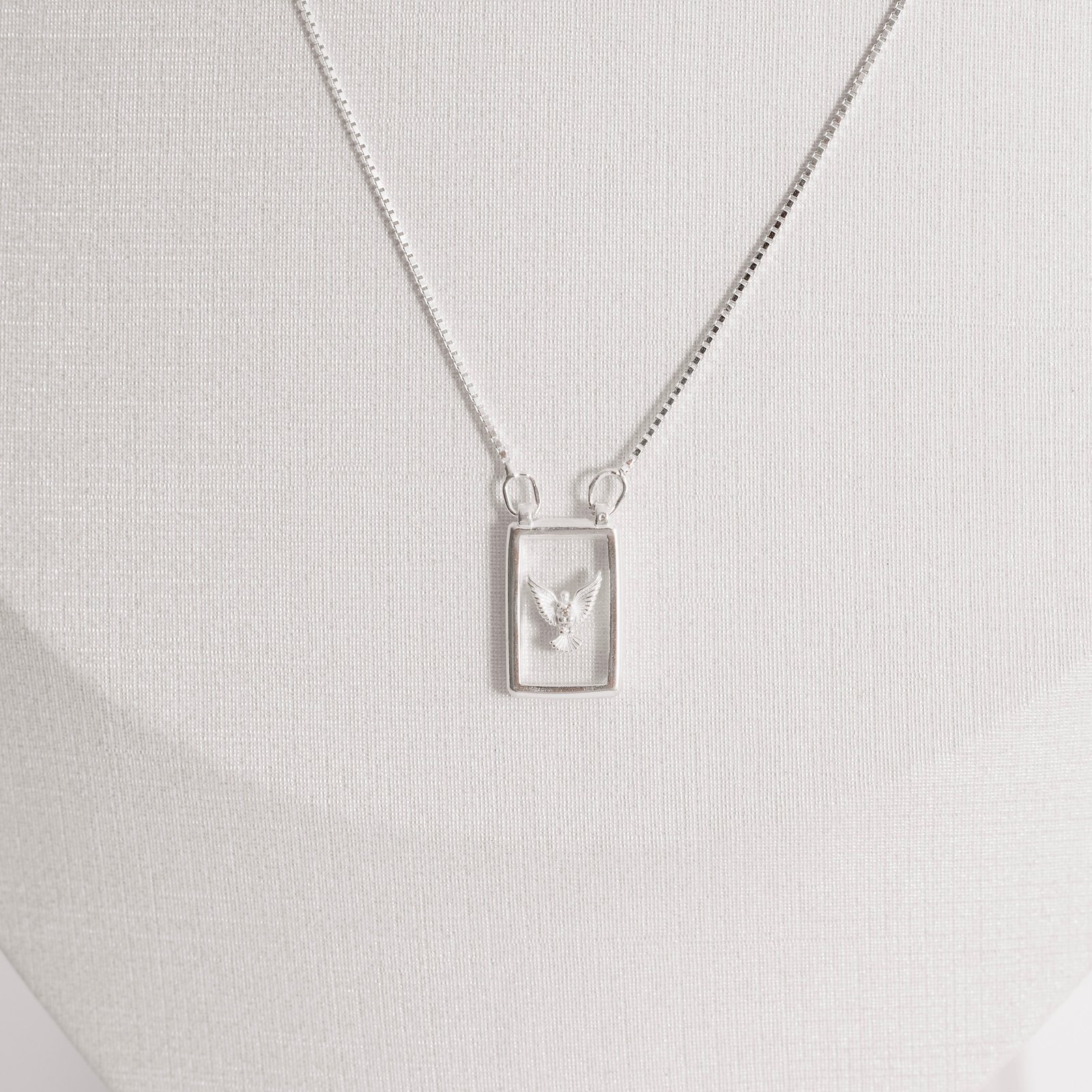 Escapulário placas Espirito Santo e cruz cravejada v15 60cm
