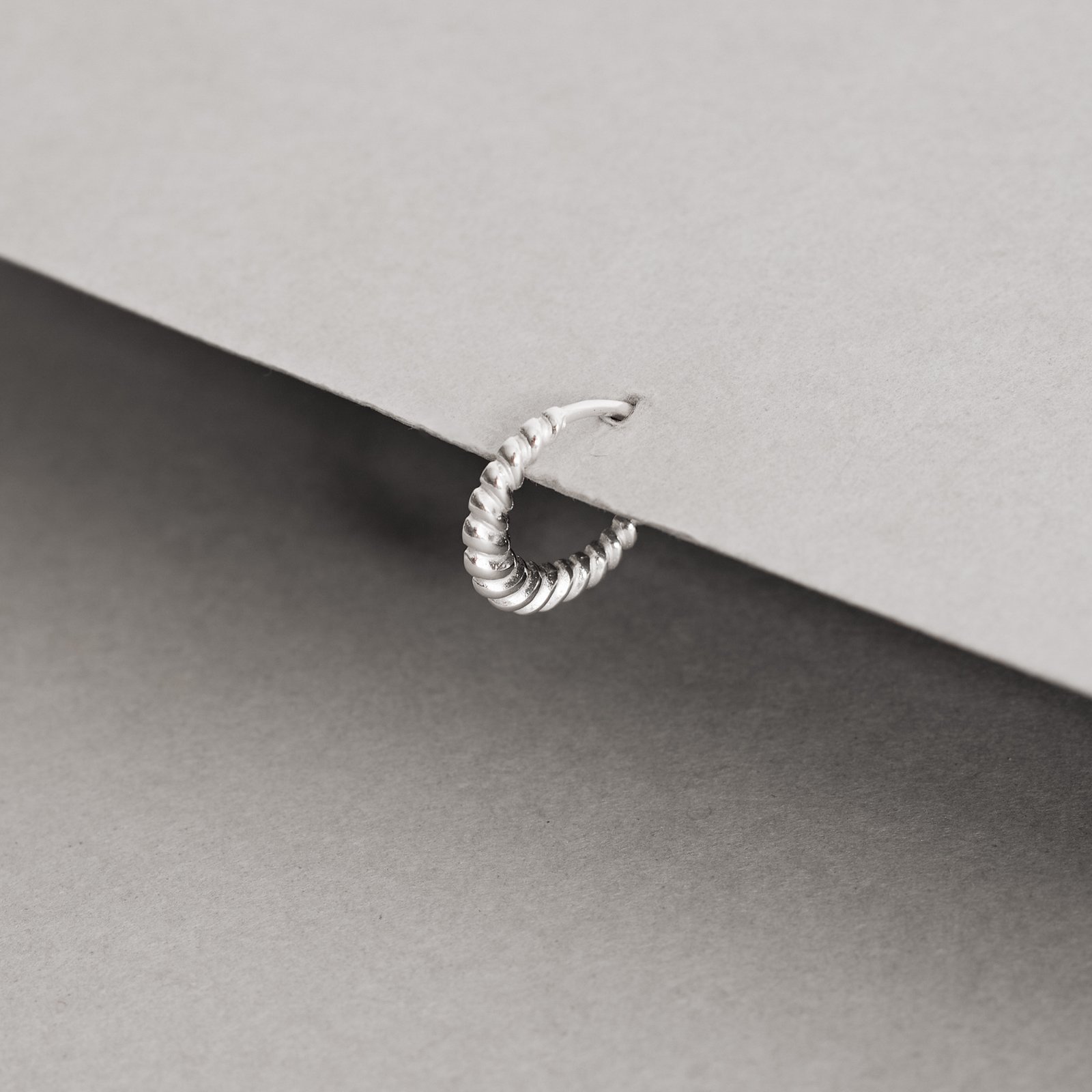 Piercing argola detalhe torcido 12mm
