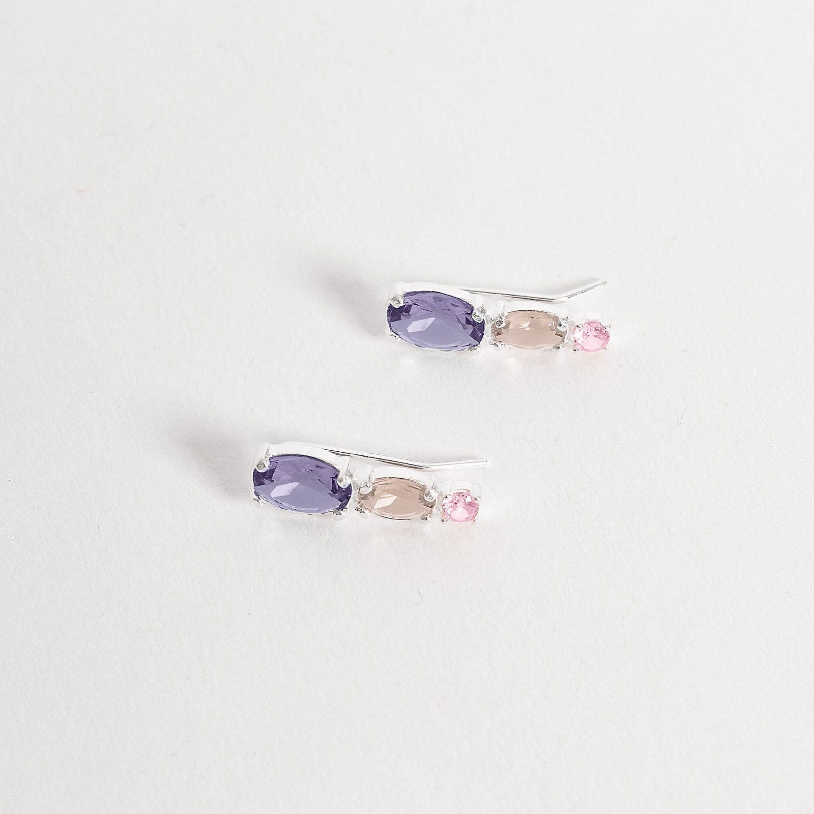 Brinco ear cuff zircônias ovais e redonda coloridas