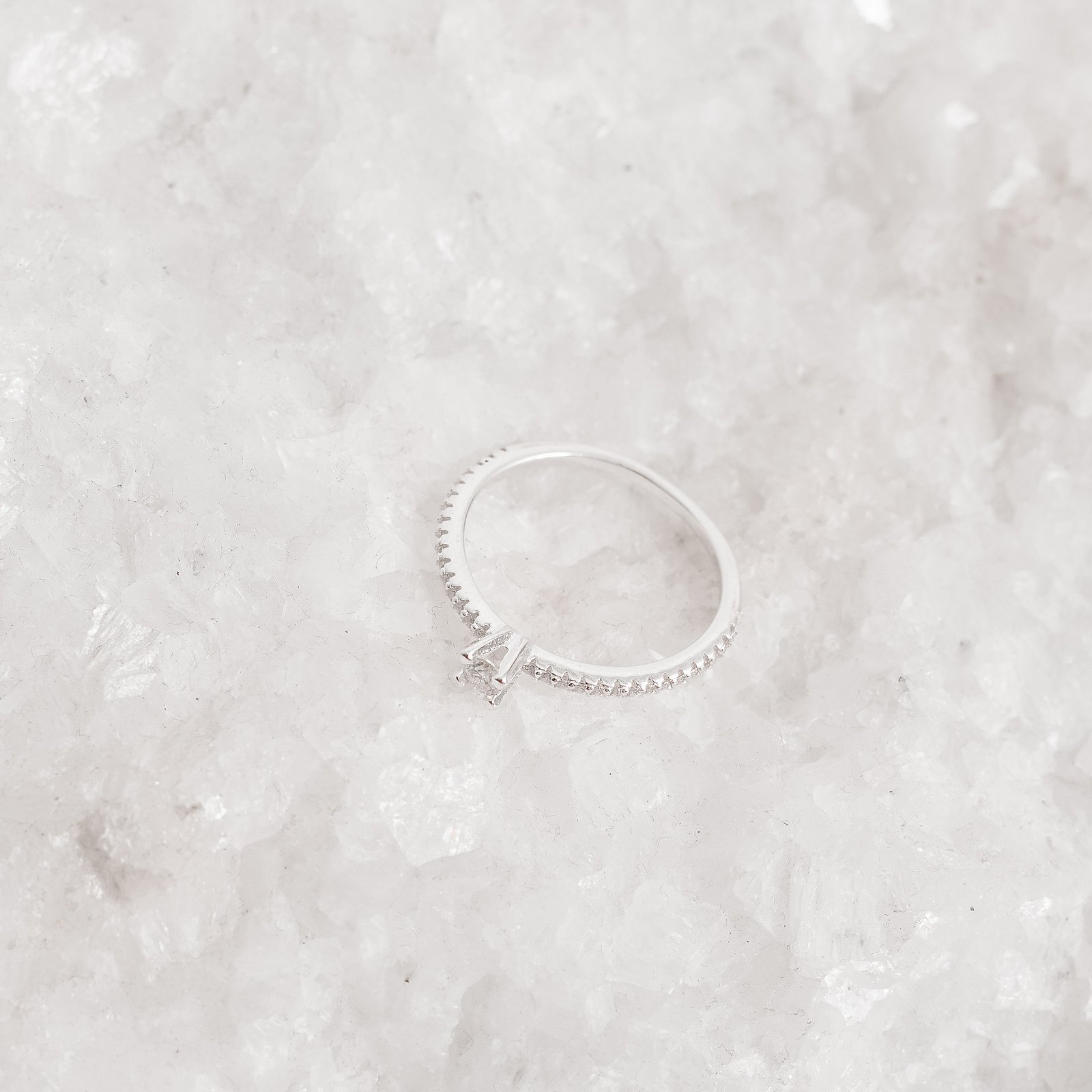 Anel meia aliança com solitário moissanite 3mm 