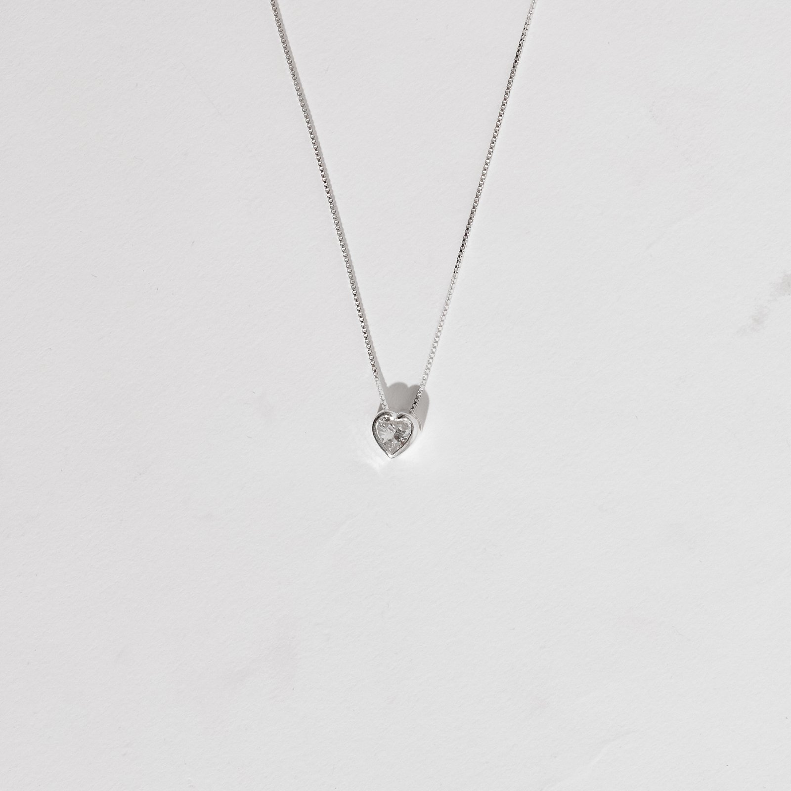 Colar zircônia coração embutida 6mm 40cm