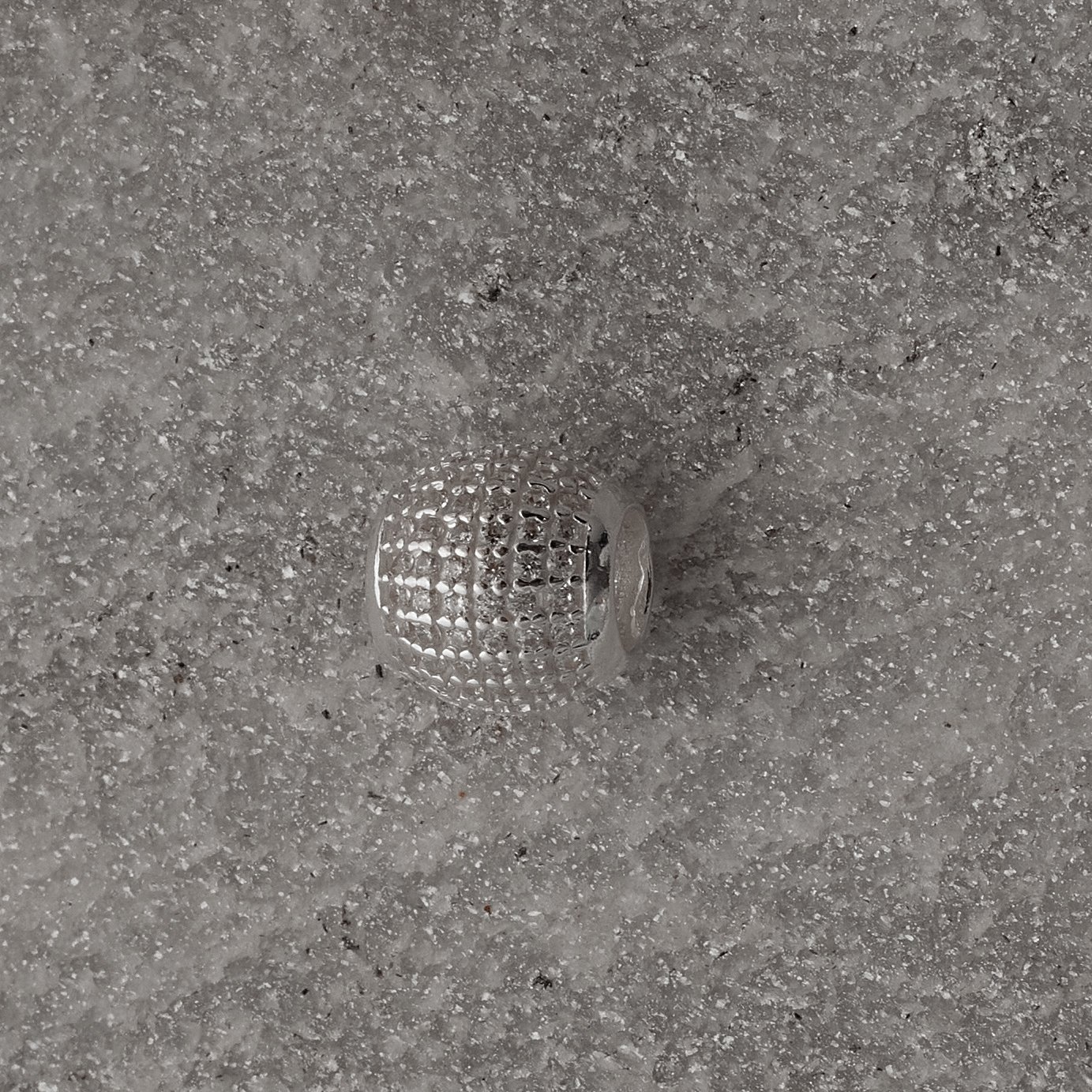 Berloque separador todo cravejado cristal 9mm