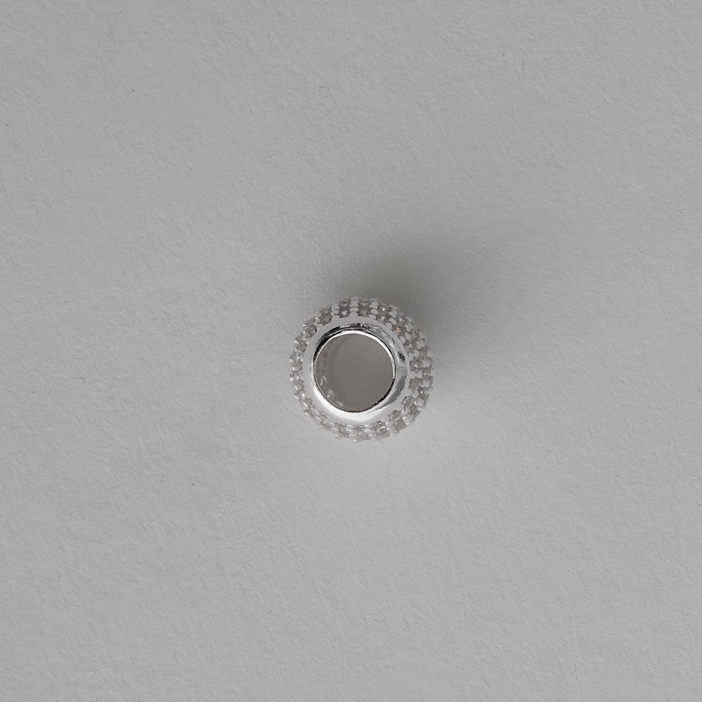 Berloque separador todo cravejado cristal 9mm