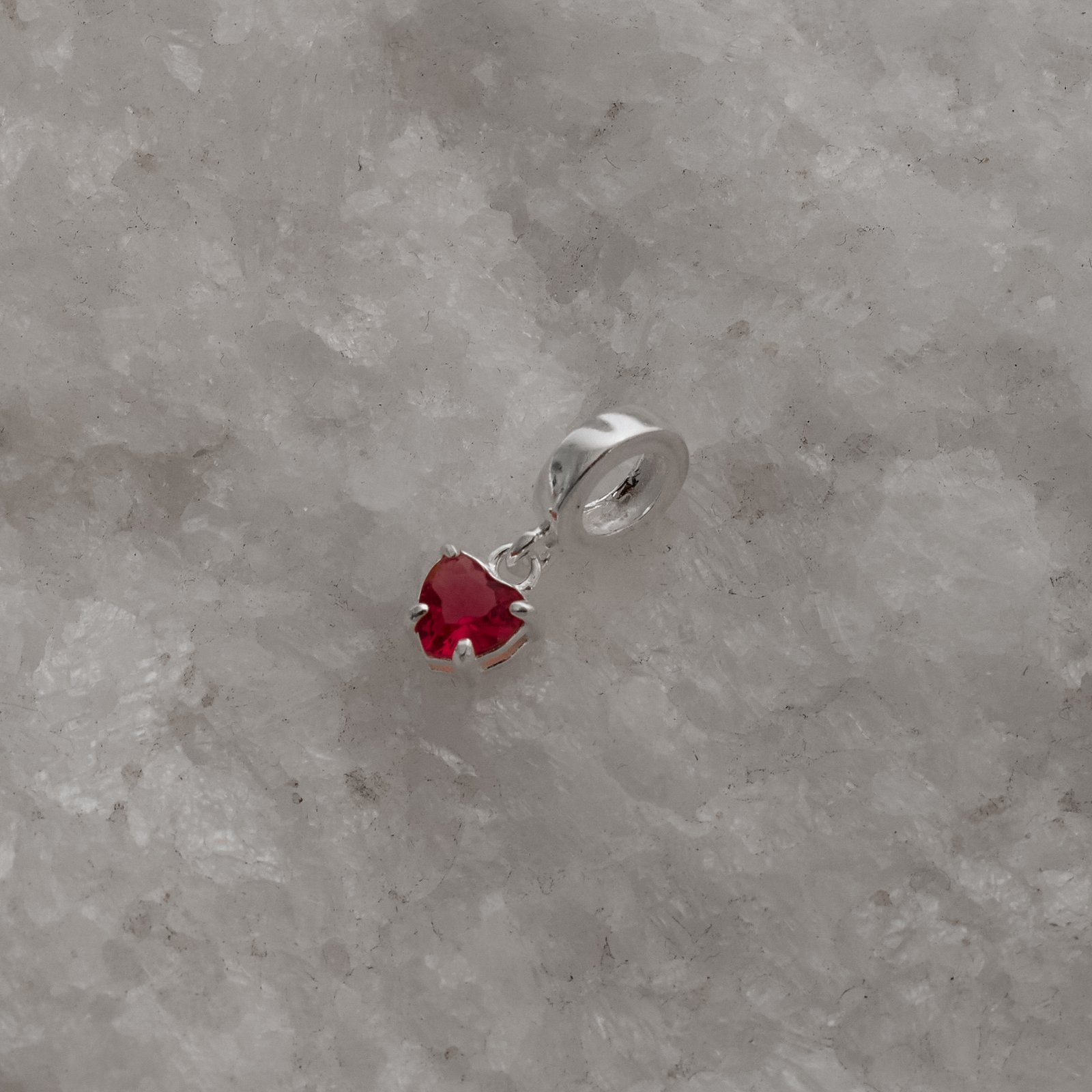 Berloque pingente zircônia coração cereja 5mm