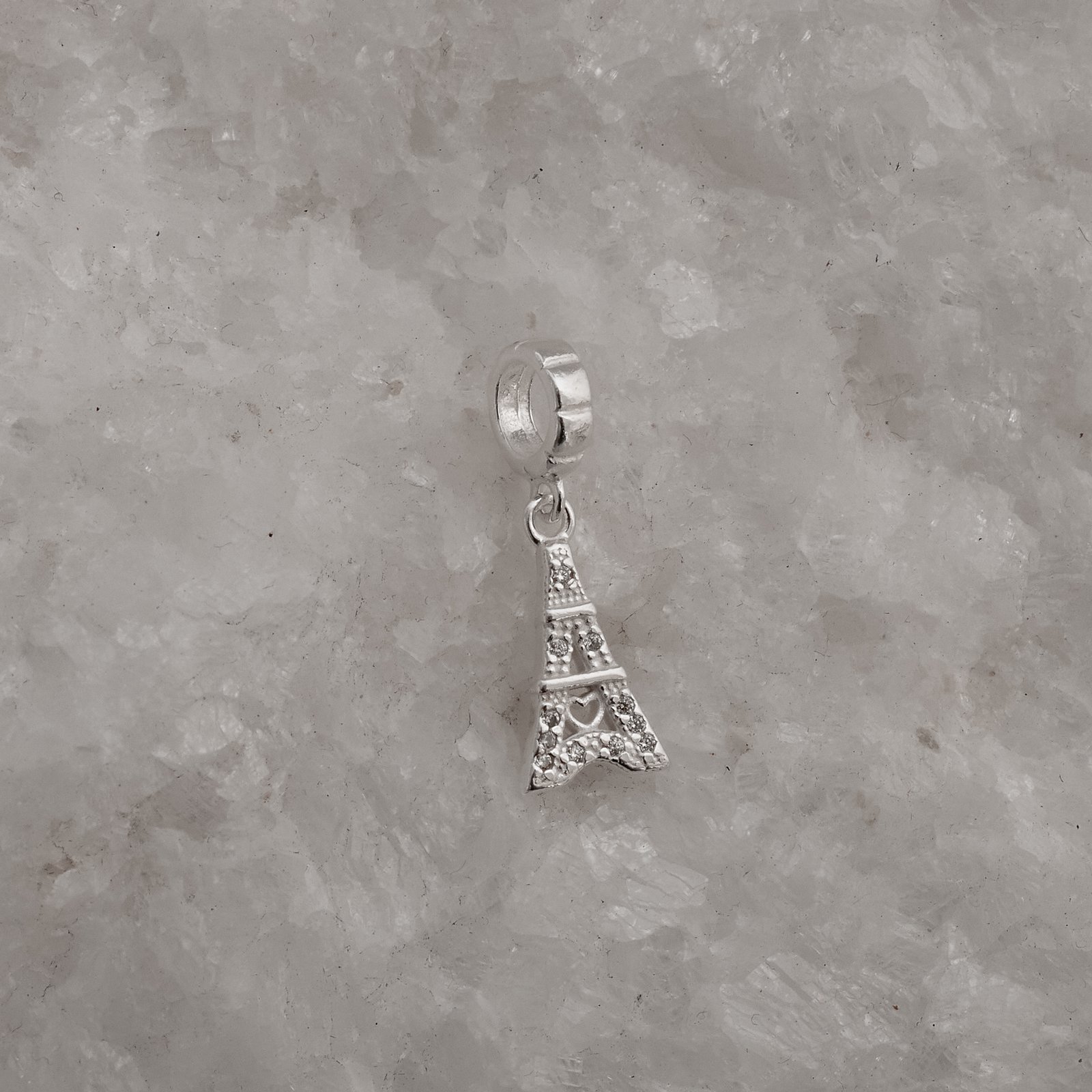 Berloque pingente torre Eiffel cravejada 13mm