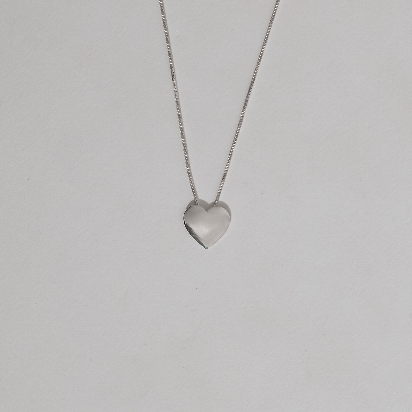Colar coração liso 10mm 45cm