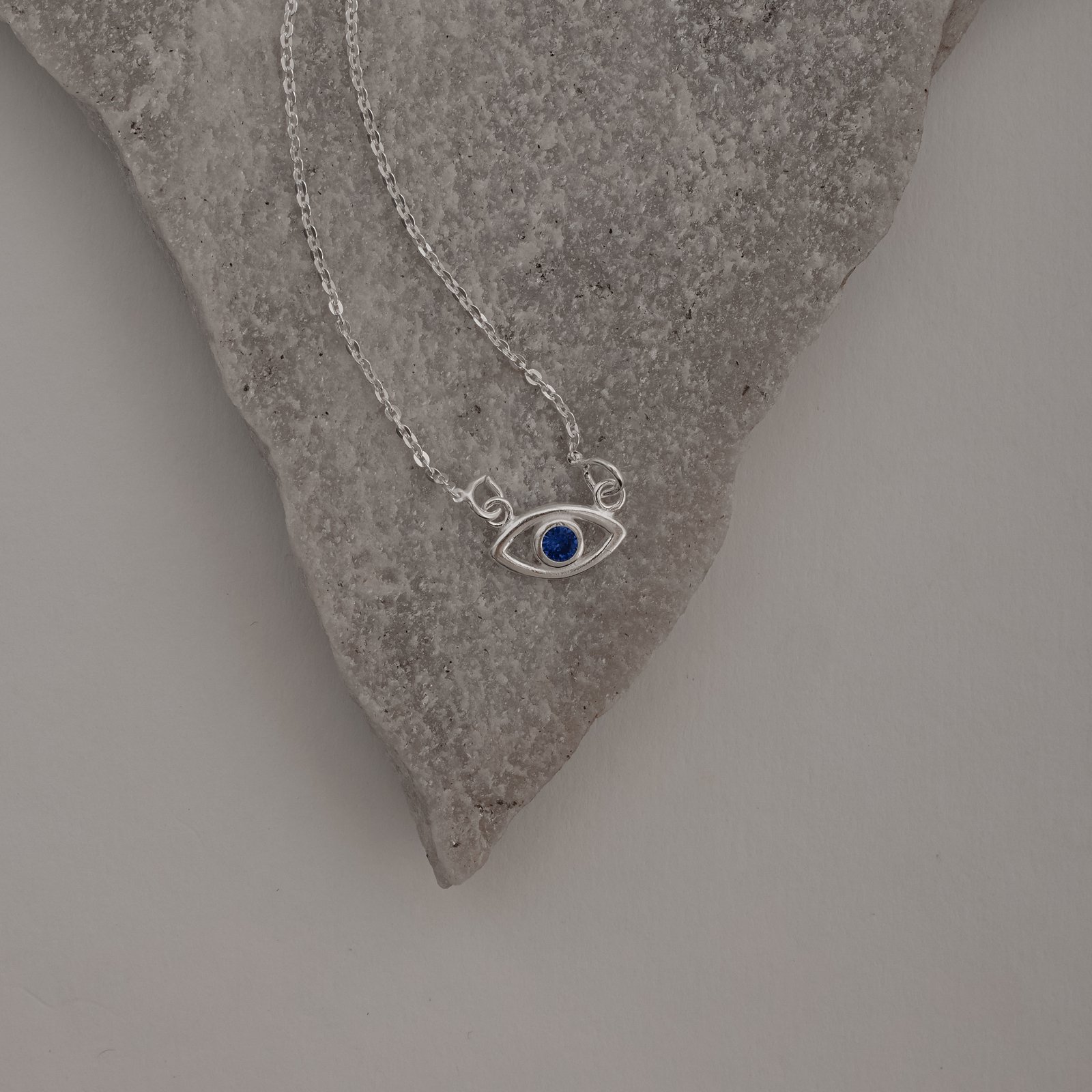 Colar olho com zircônia azul 12mm corrente cadeado 40cm com alongadora