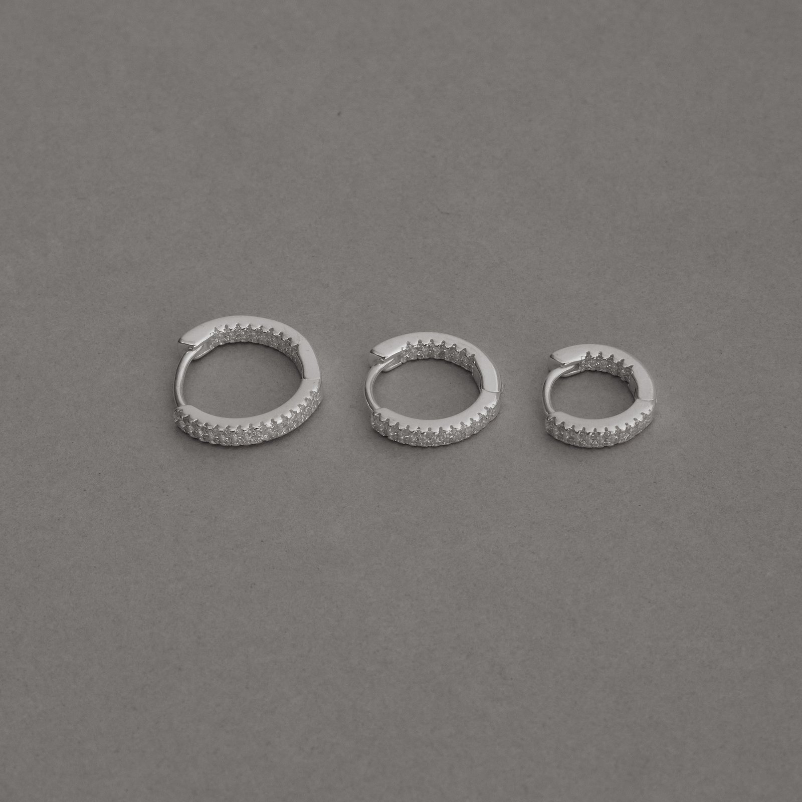 Trio argolas click 11, 13 e 15mm frente e interior cravejado duplo
