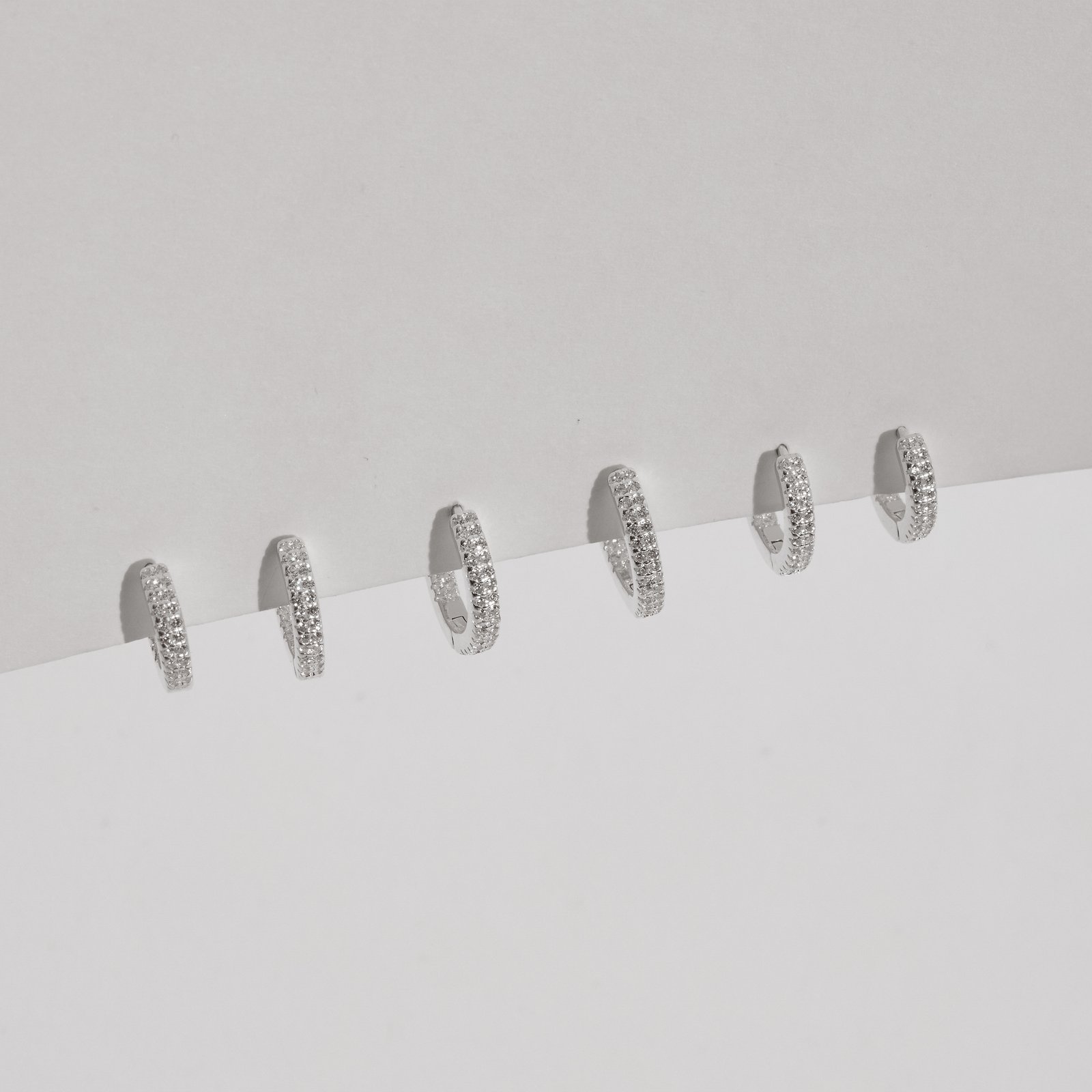 Trio argolas click 11, 13 e 15mm frente e interior cravejado duplo