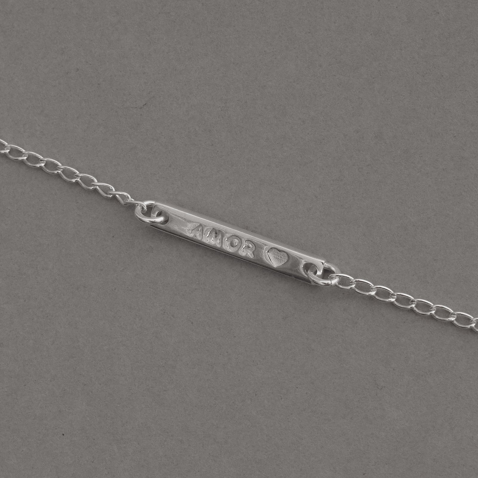 Pulseira entremeio placa amor 20mm