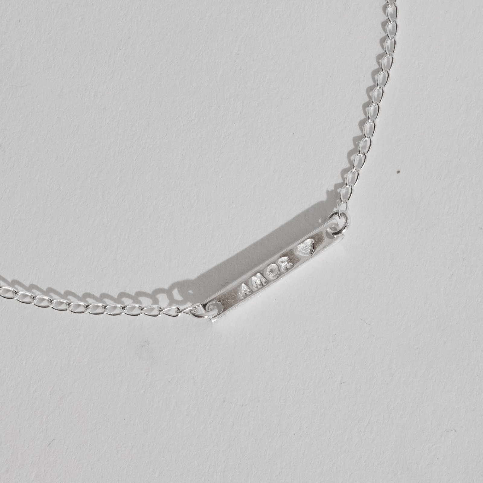 Pulseira entremeio placa amor 20mm