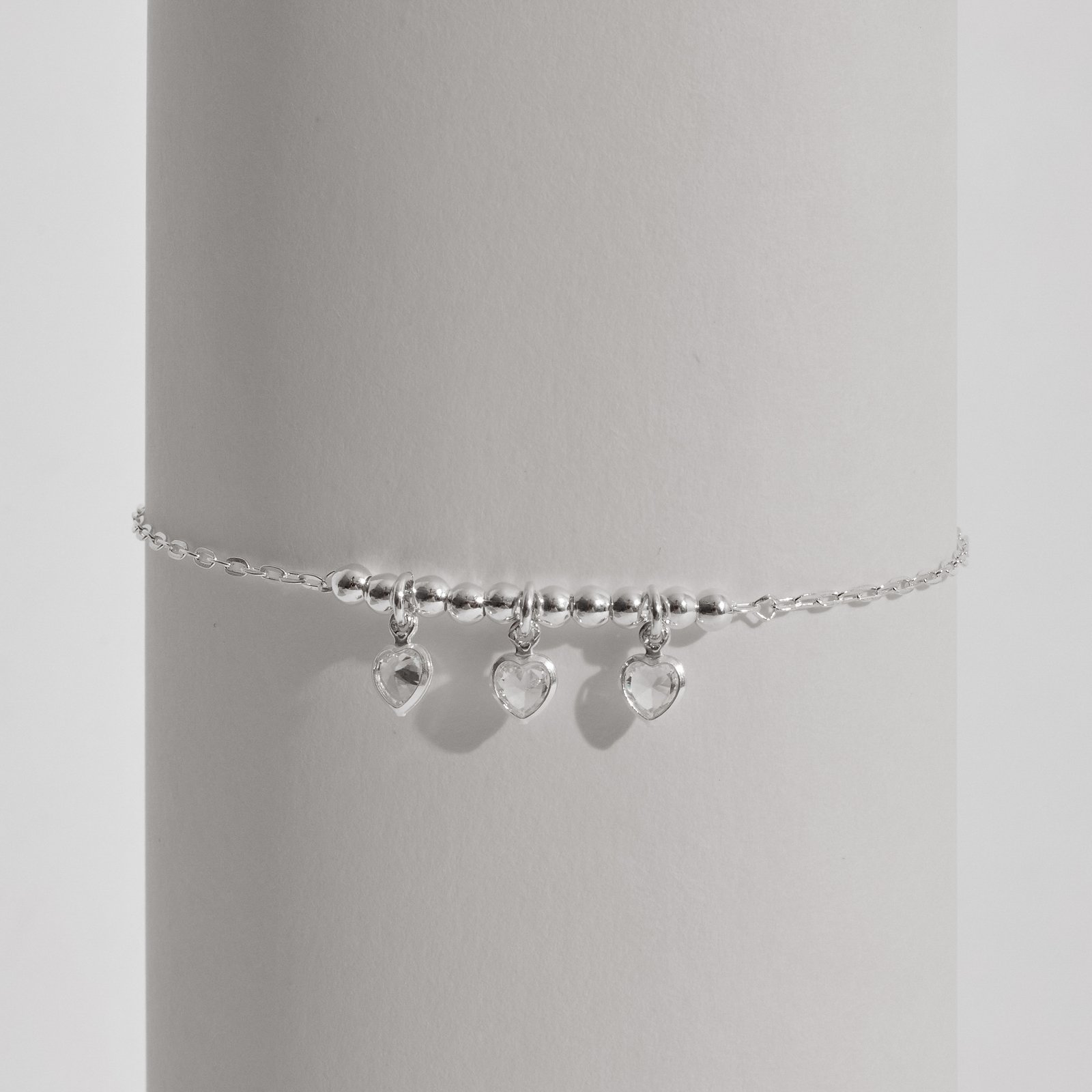Pulseira entremeio bolas 3mm pingentes zircônia coração