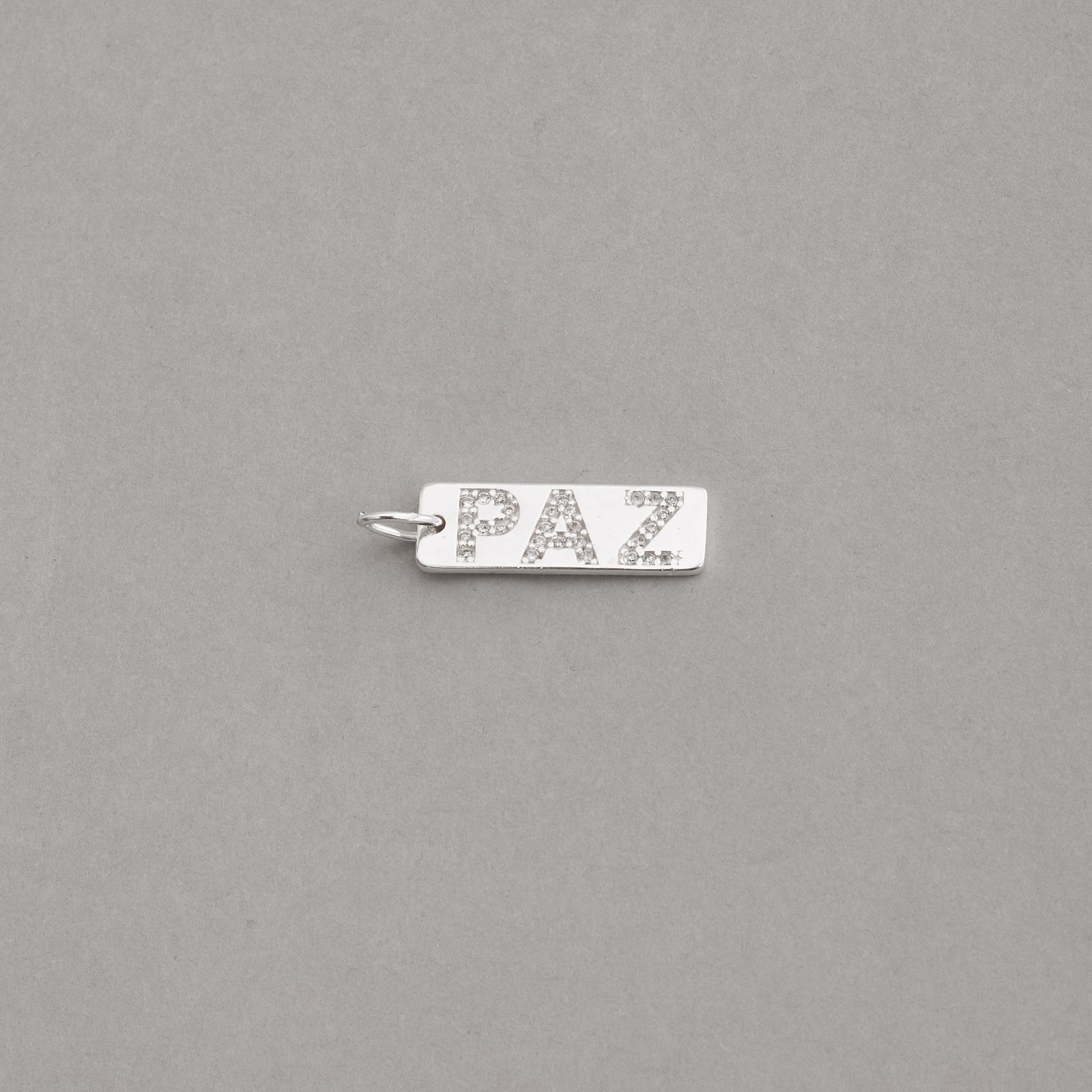 Pingente placa paz cravejada 22mm