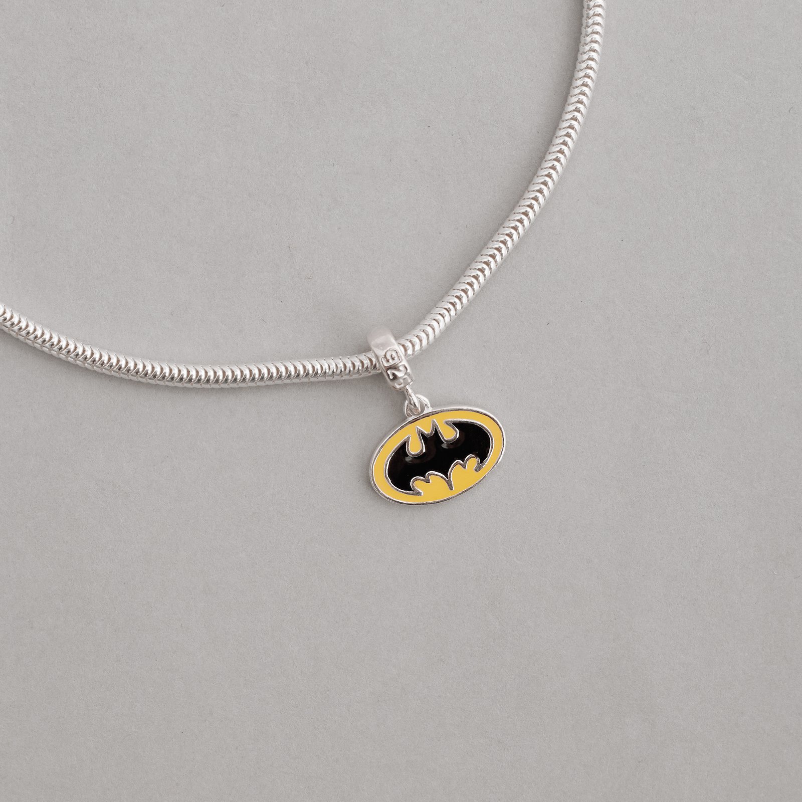 Berloque pingente símbolo Batman 15mm resina