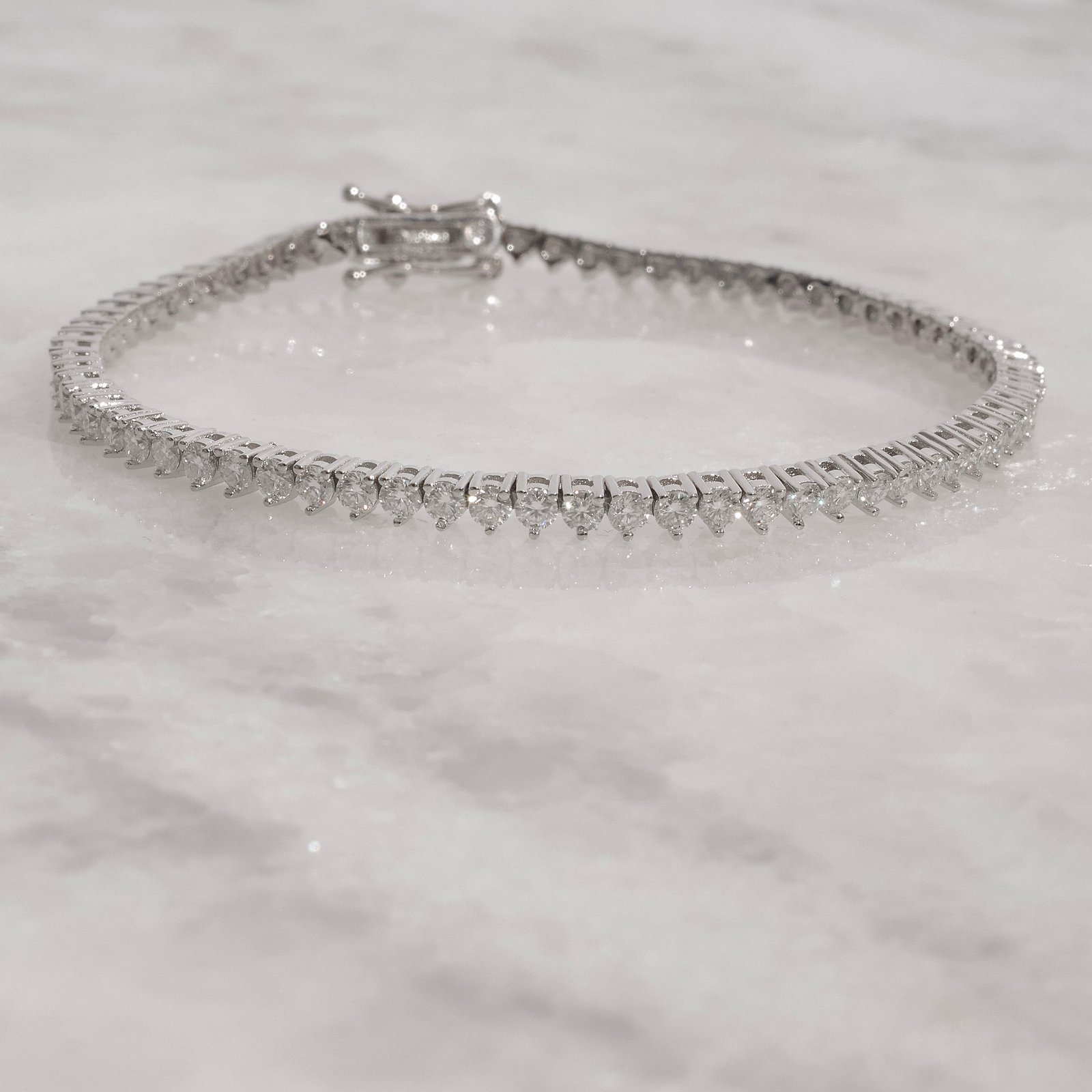 Pulseira Riviera 3 pontas moissanite 2.5mm 19cm fecho gaveta