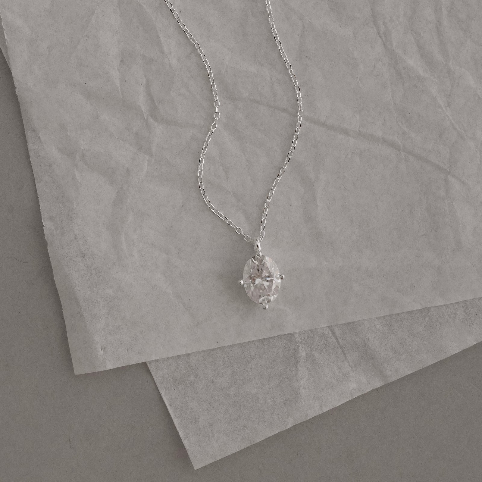 Colar pingente moissanite oval cristal 8x6mm corrente cadeado 40+5cm