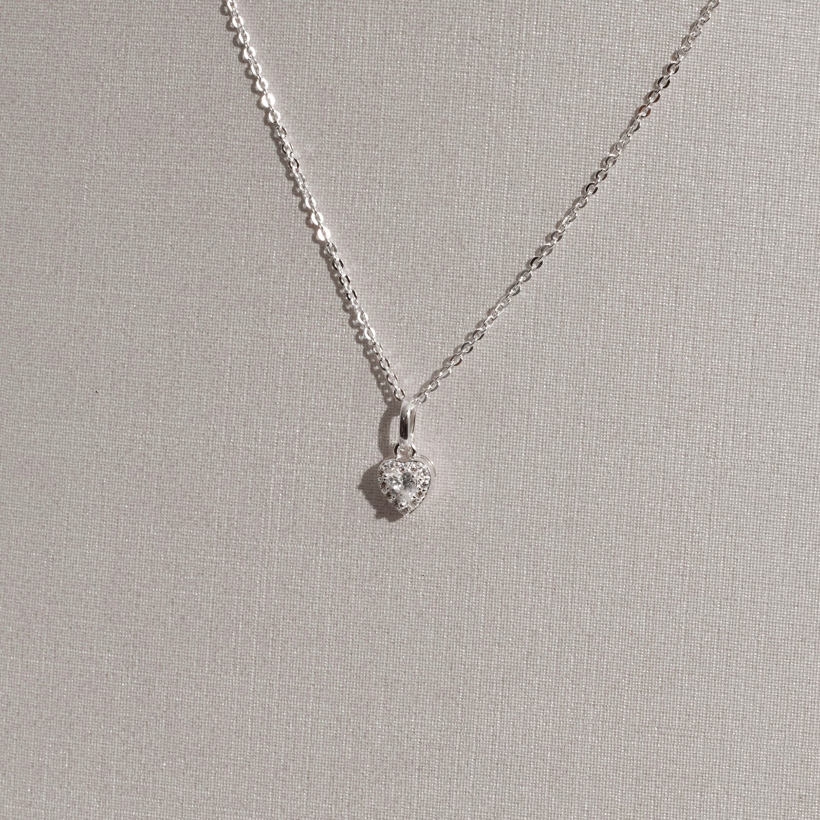 Conjunto brinco e colar zircônia coração com cravejado 6mm corrente cadeadinho 40cm