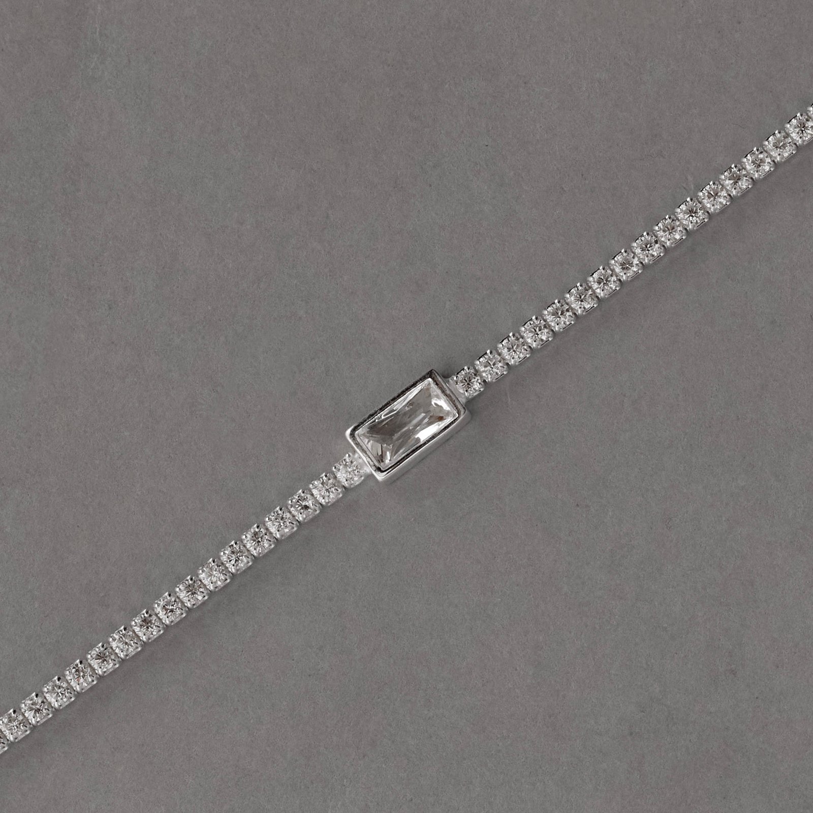 Pulseira Riviera 2.0 com zircônia retangular 6mm 16+4cm