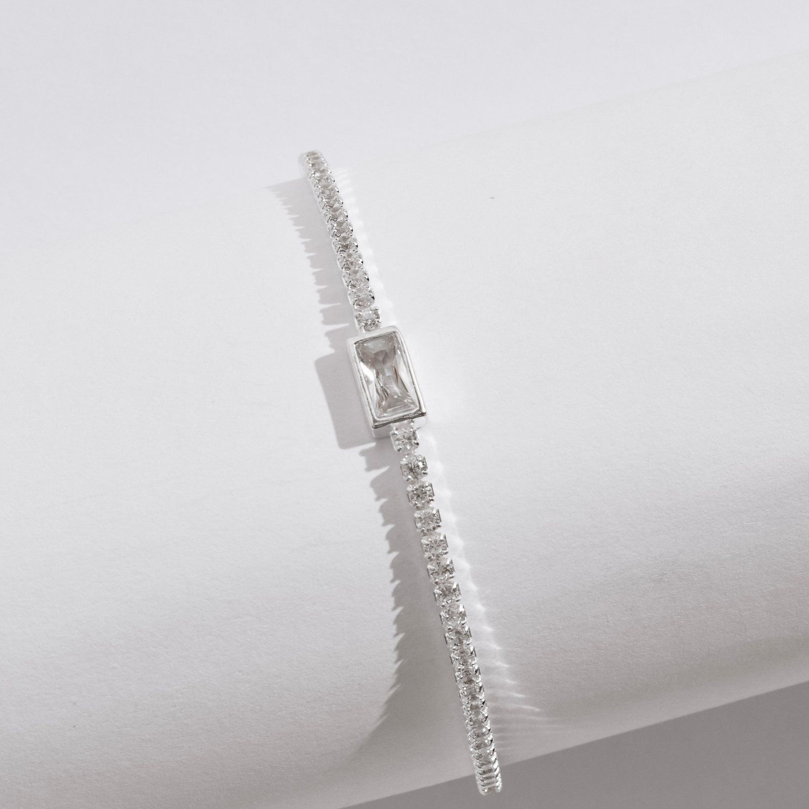 Pulseira Riviera 2.0 com zircônia retangular 6mm 16+4cm