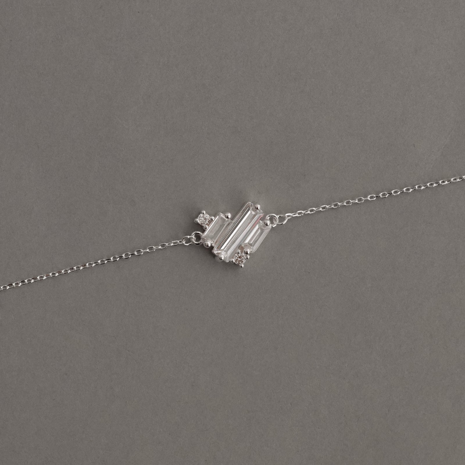 Pulseira entremeio coração zircônias retangulares e redondas 11mm 16+4cm
