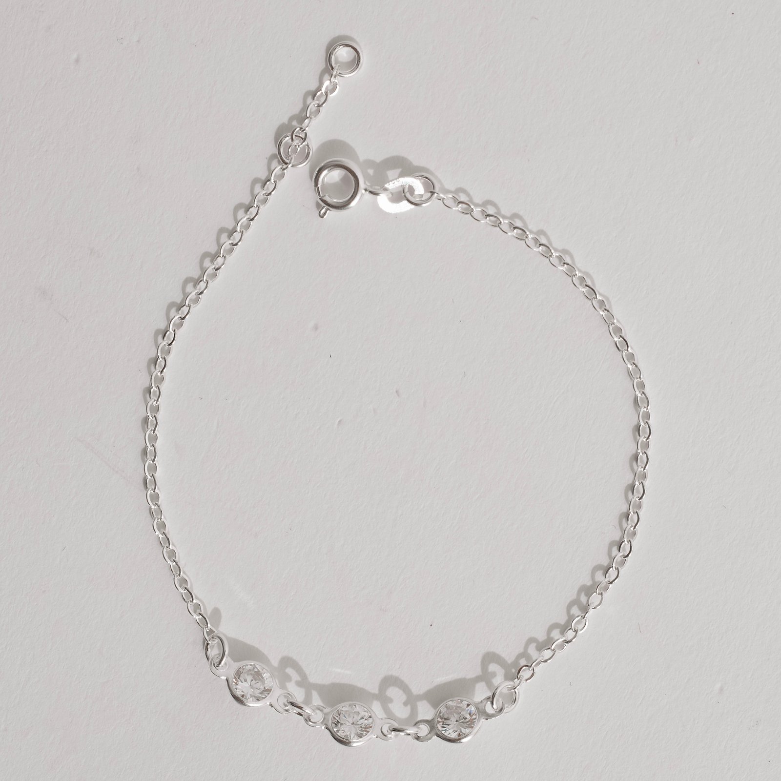 Pulseira entremeios zircônias 5mm 19cm