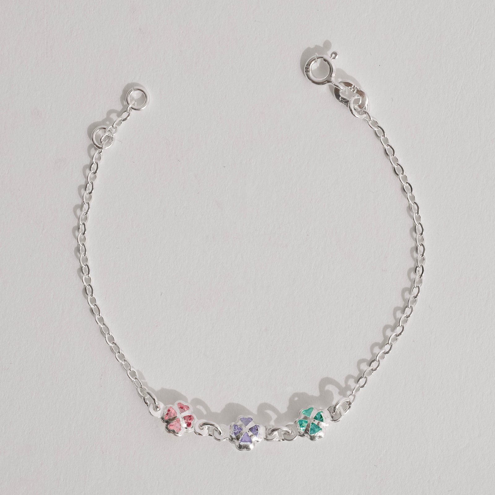 Pulseira infantil entremeio 3 trevos com zircônias coloridas 6mm 15cm