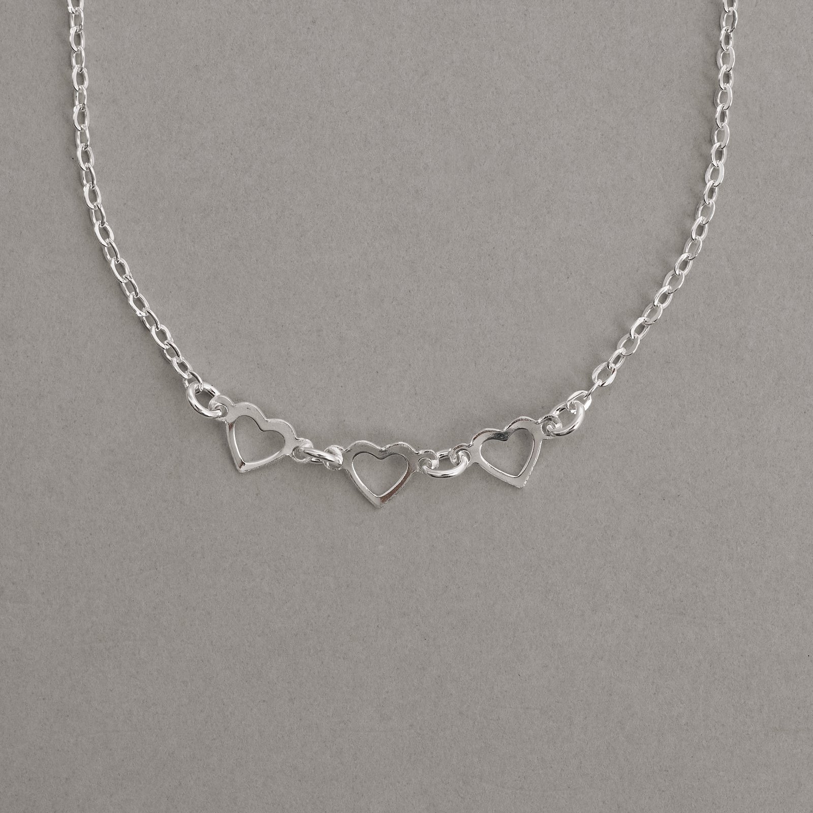 Pulseira entremeio corações vazados 6mm 19cm