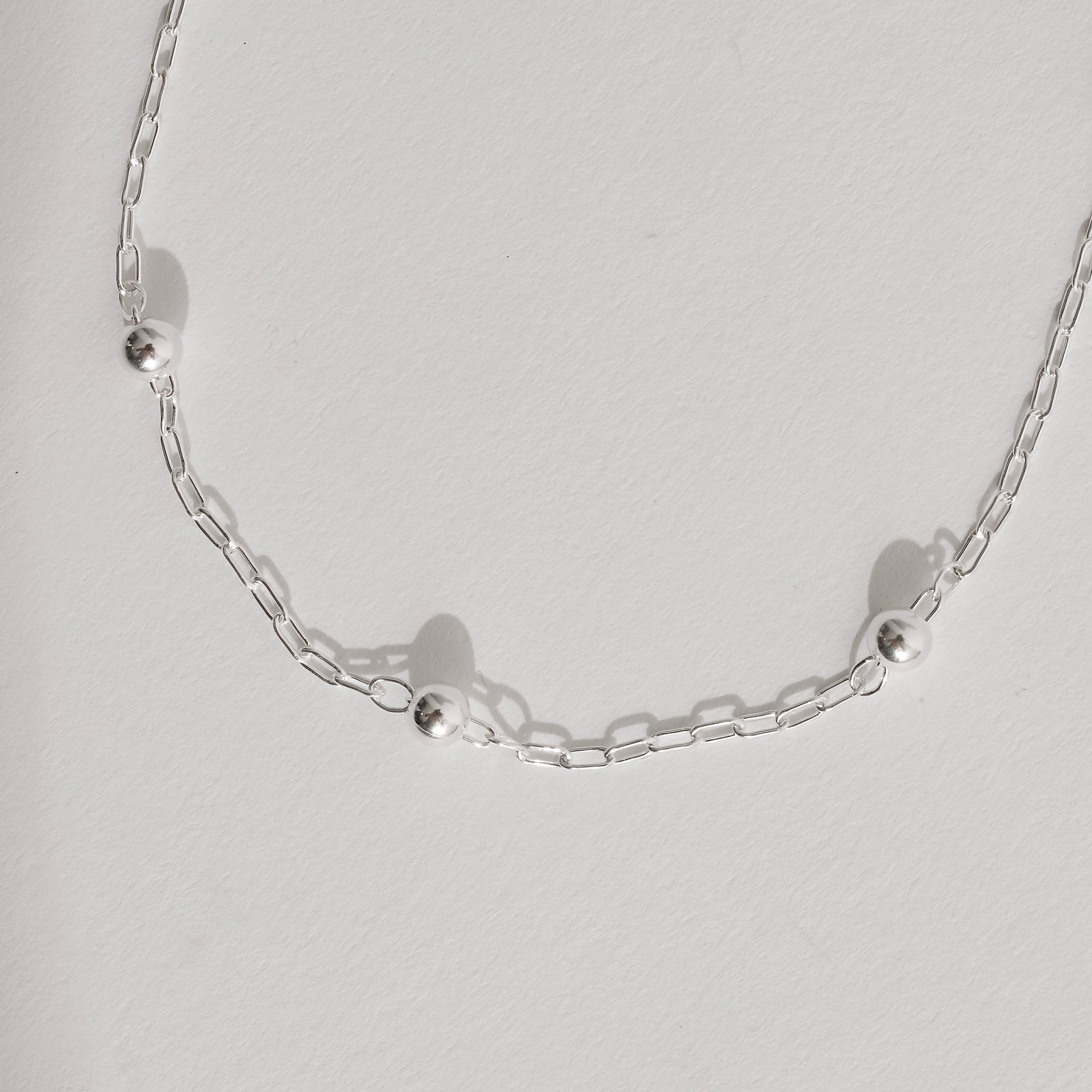 Pulseira infantil entremeio bolas 4mm corrente cartier 15cm