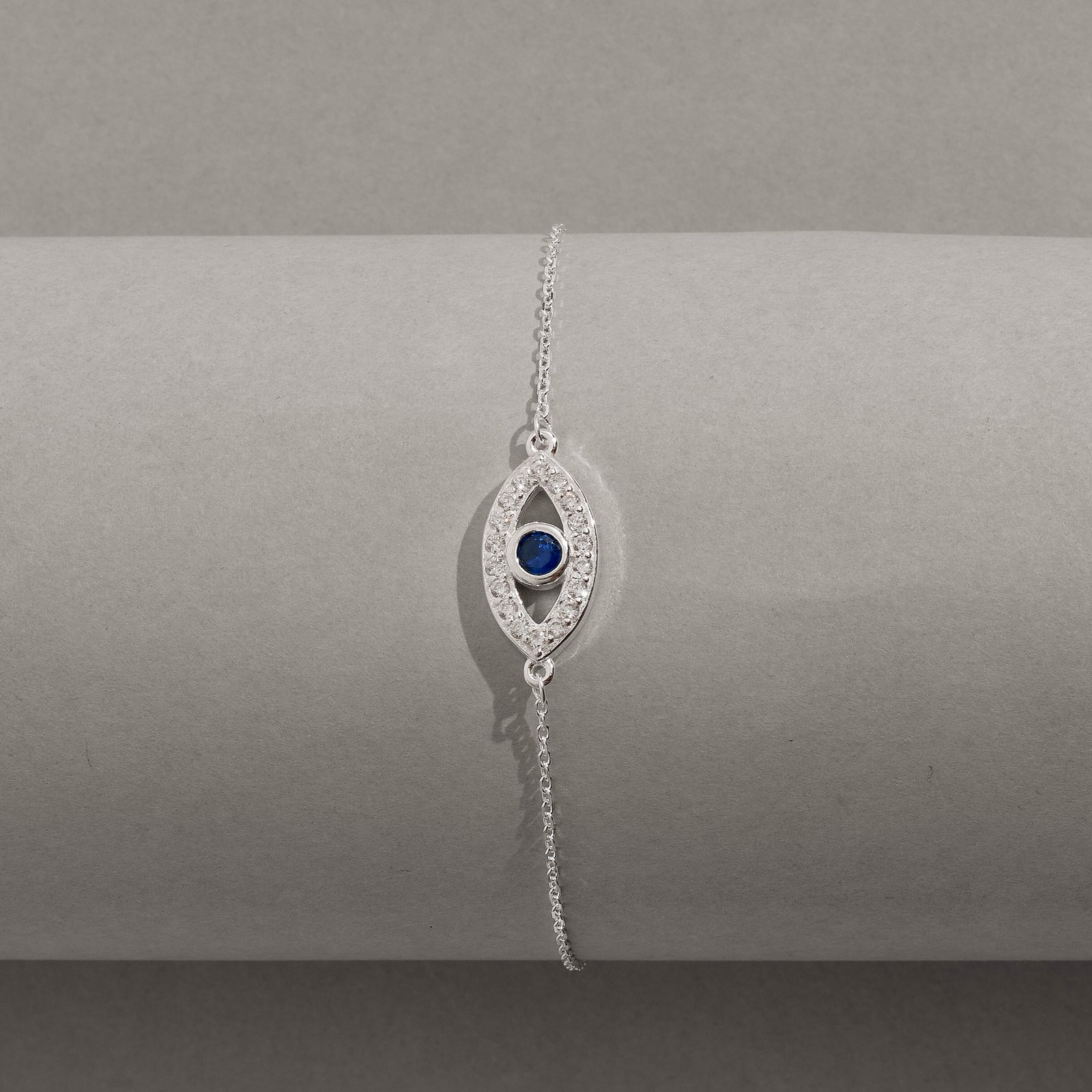 Pulseira entremeio olho grego cravejado detalhe zircônia azul 16mm