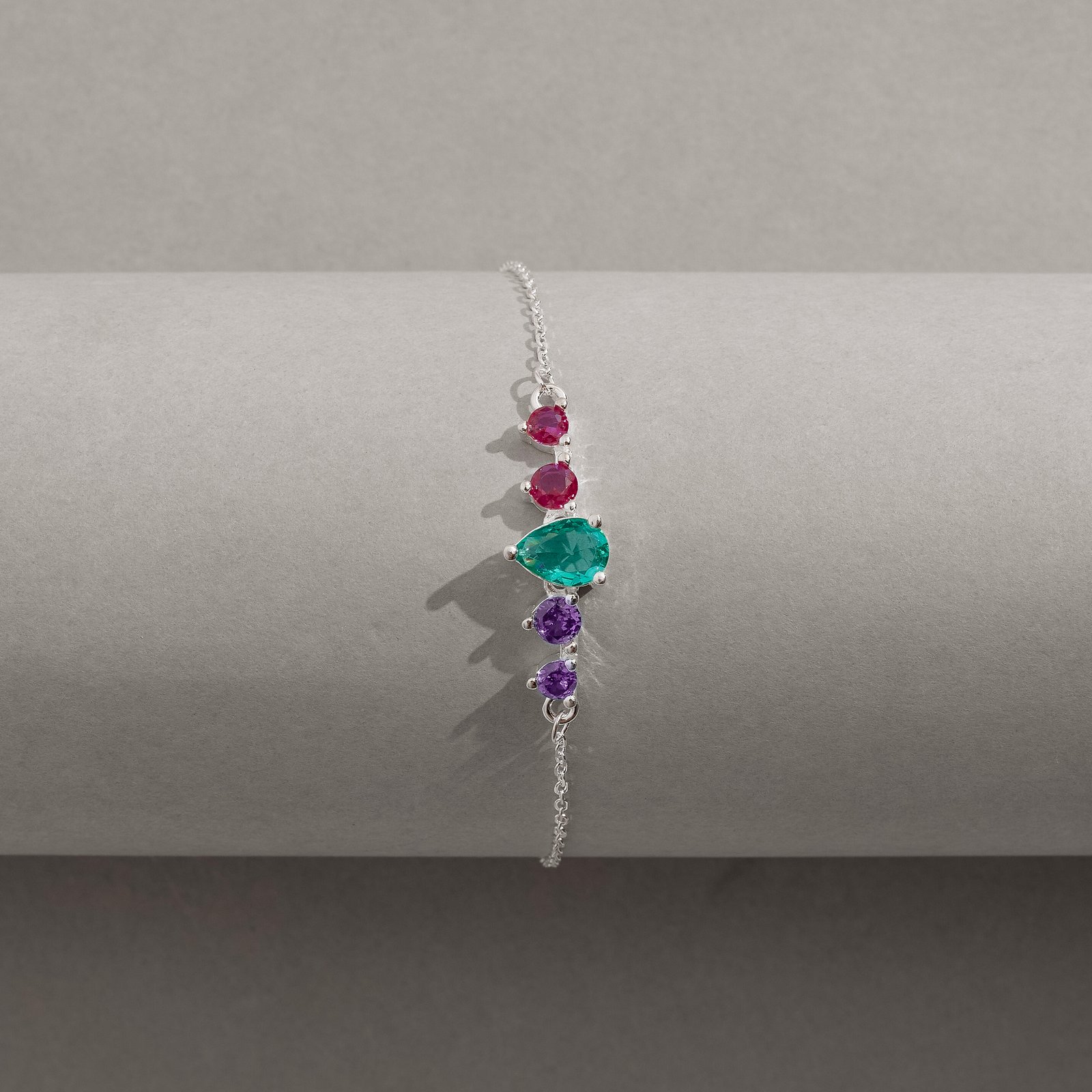 Pulseira entremeio zircônias gota turmalina e redondas lilás e pink