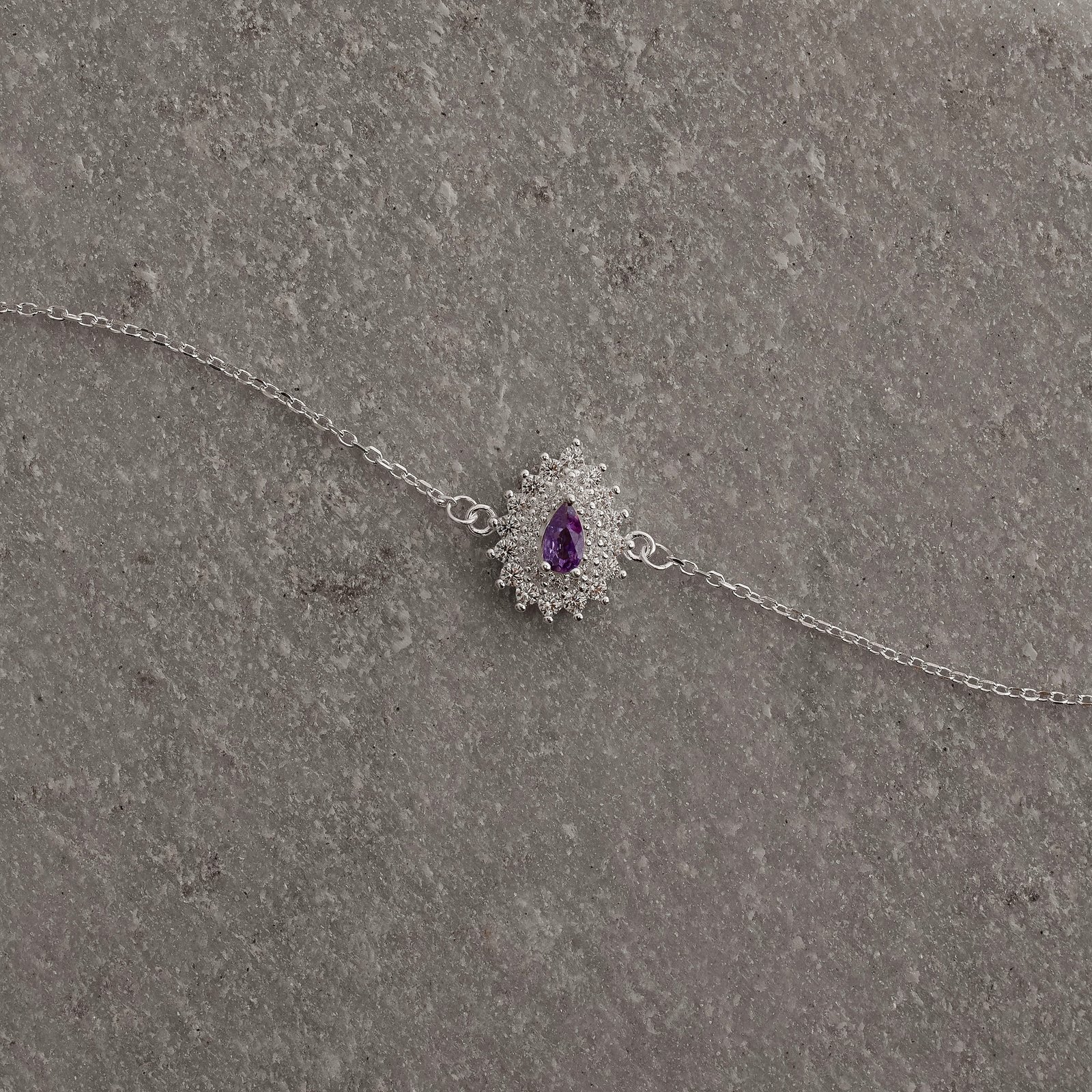 Pulseira entremeio zircônia gota lilás com cravejado 13mm