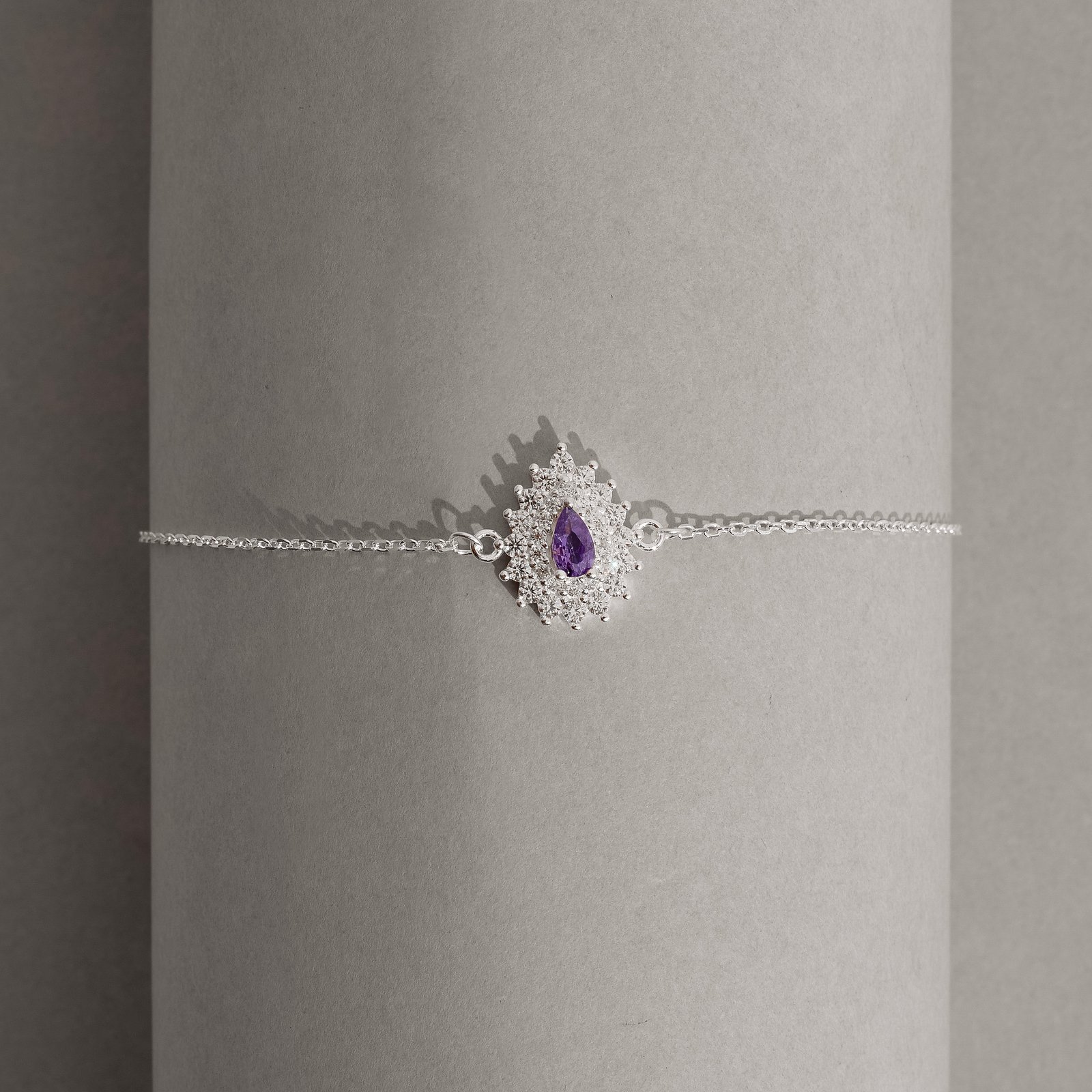 Pulseira entremeio zircônia gota lilás com cravejado 13mm